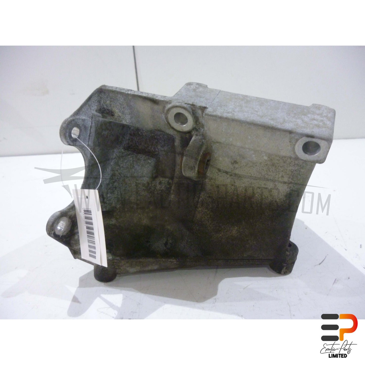 Audi S8 4.2 Quattro Bracket Power Steering Pump 77260885 picture 1