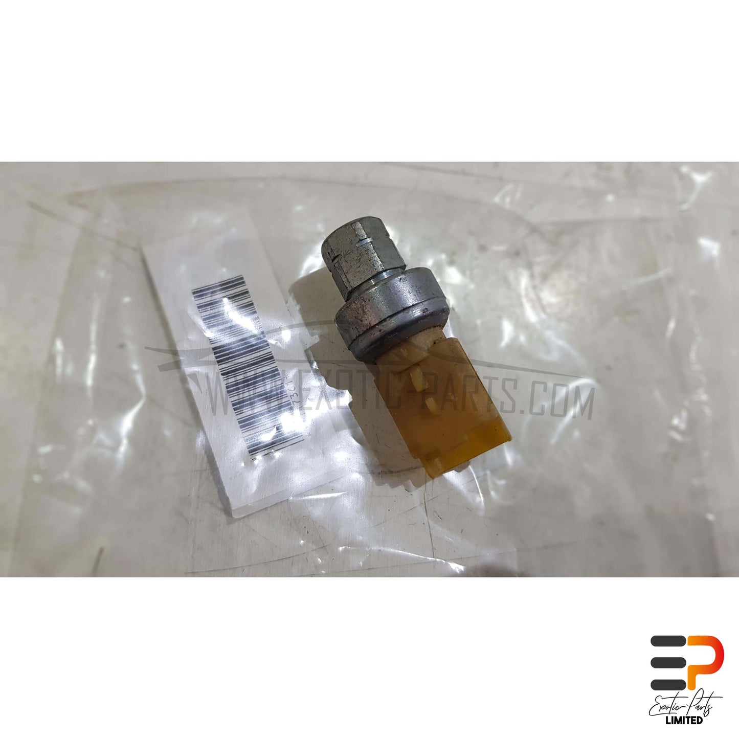 Peugeot 308 SW II T9 Break 1.5 HDI Pressure Switch 9673006380 picture 1