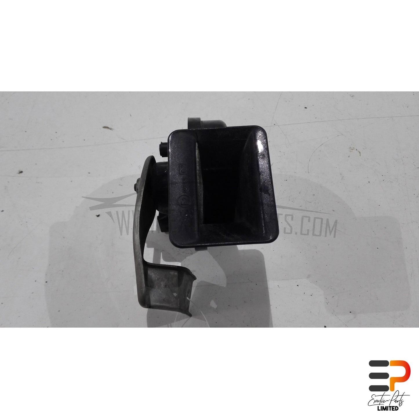 Audi S8 4.2 Quattro Horn 4D0951221B picture 1
