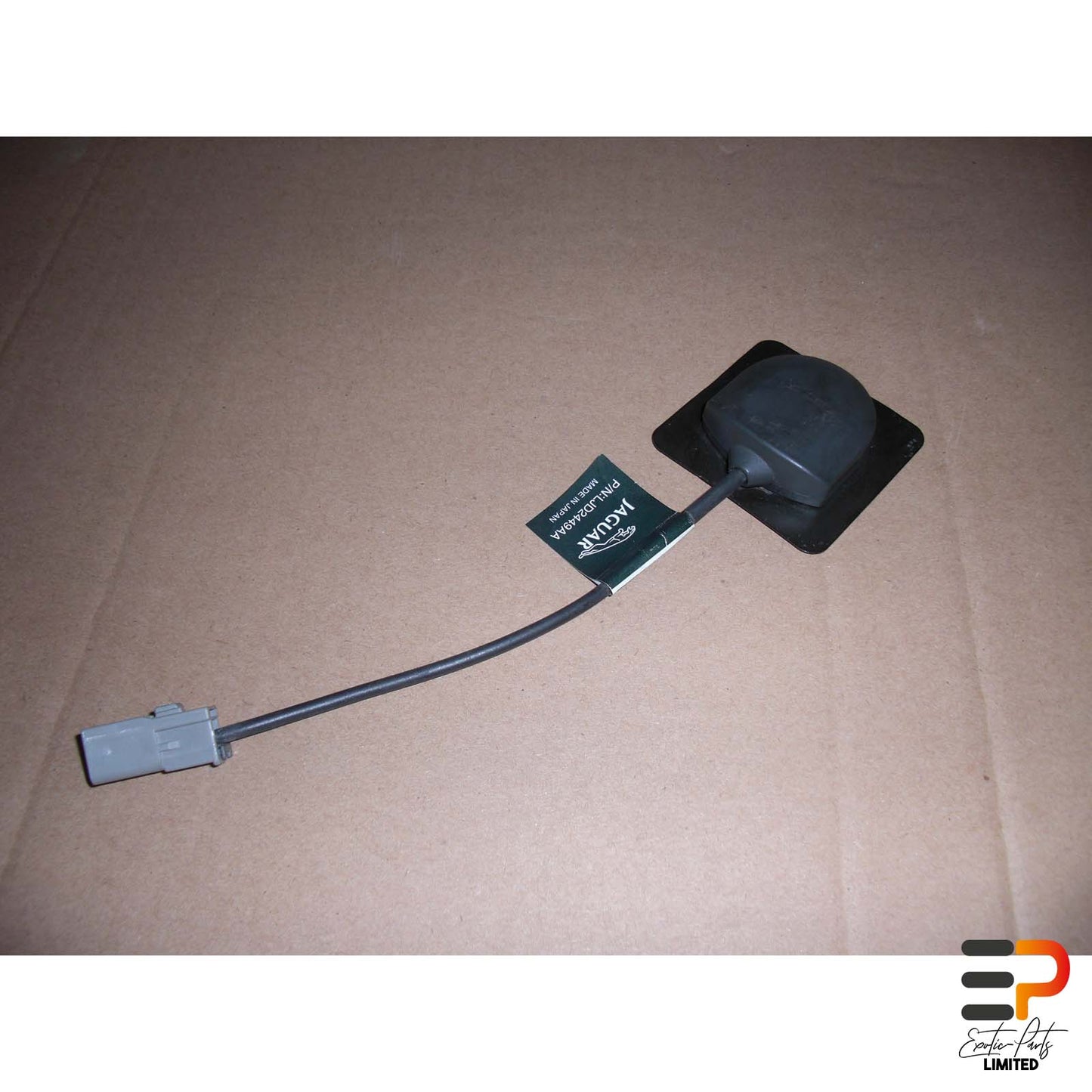 Jaguar XK8 Cabrio Gps Antenna LJD2449AA picture 1