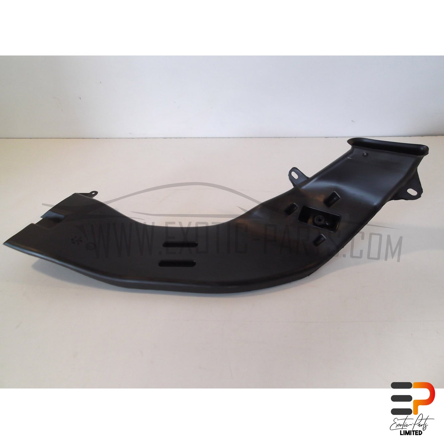 Audi RS4 Avant Air Channel 8E0819802C picture 1