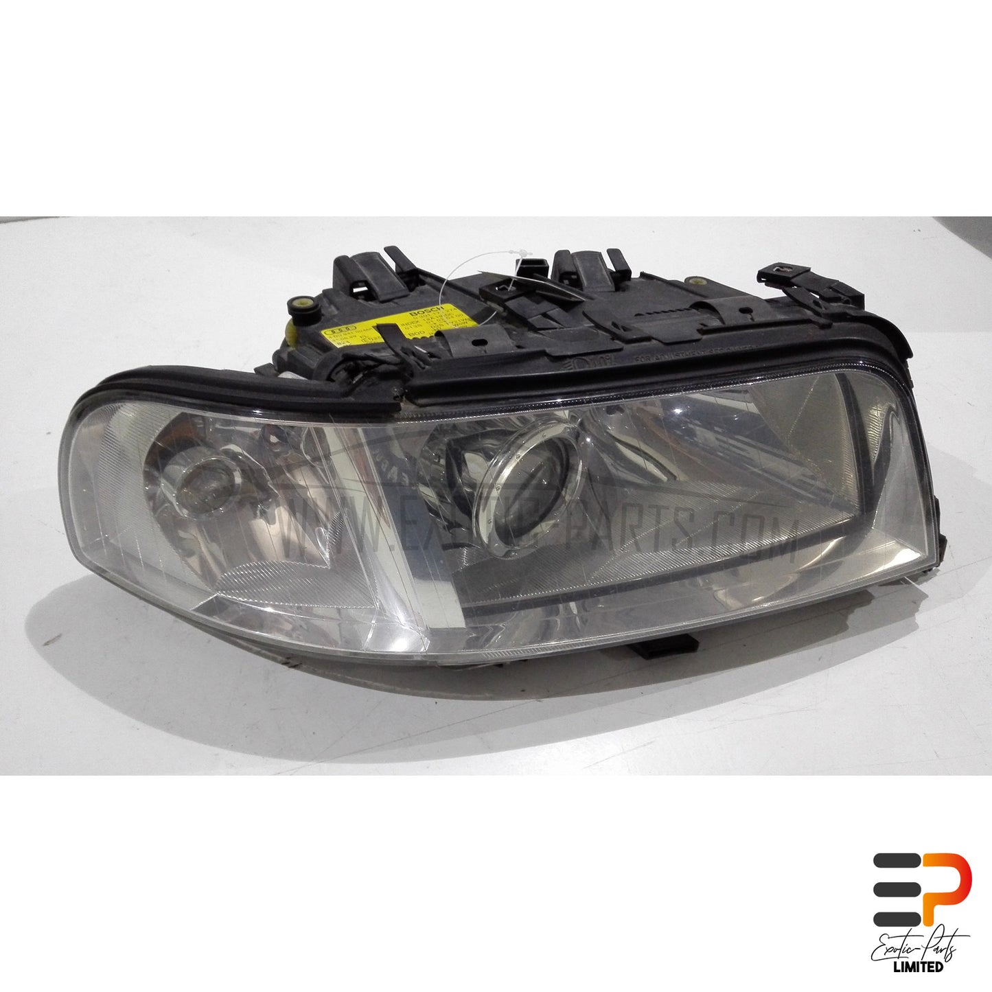 Audi S8 4.2 Quattro Xenon Headlight 4D0941004AK Right picture 1