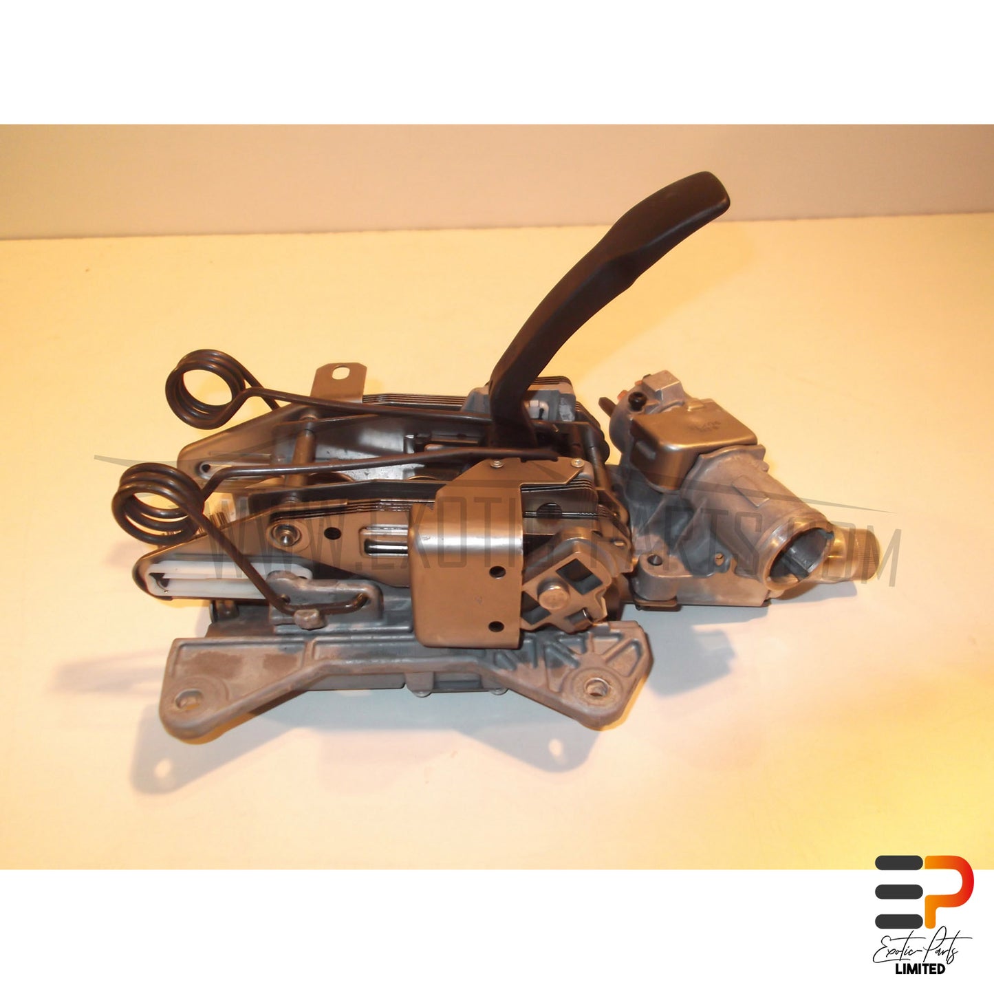 Audi RS4 Avant Steering Column 4B0905851Q picture 1