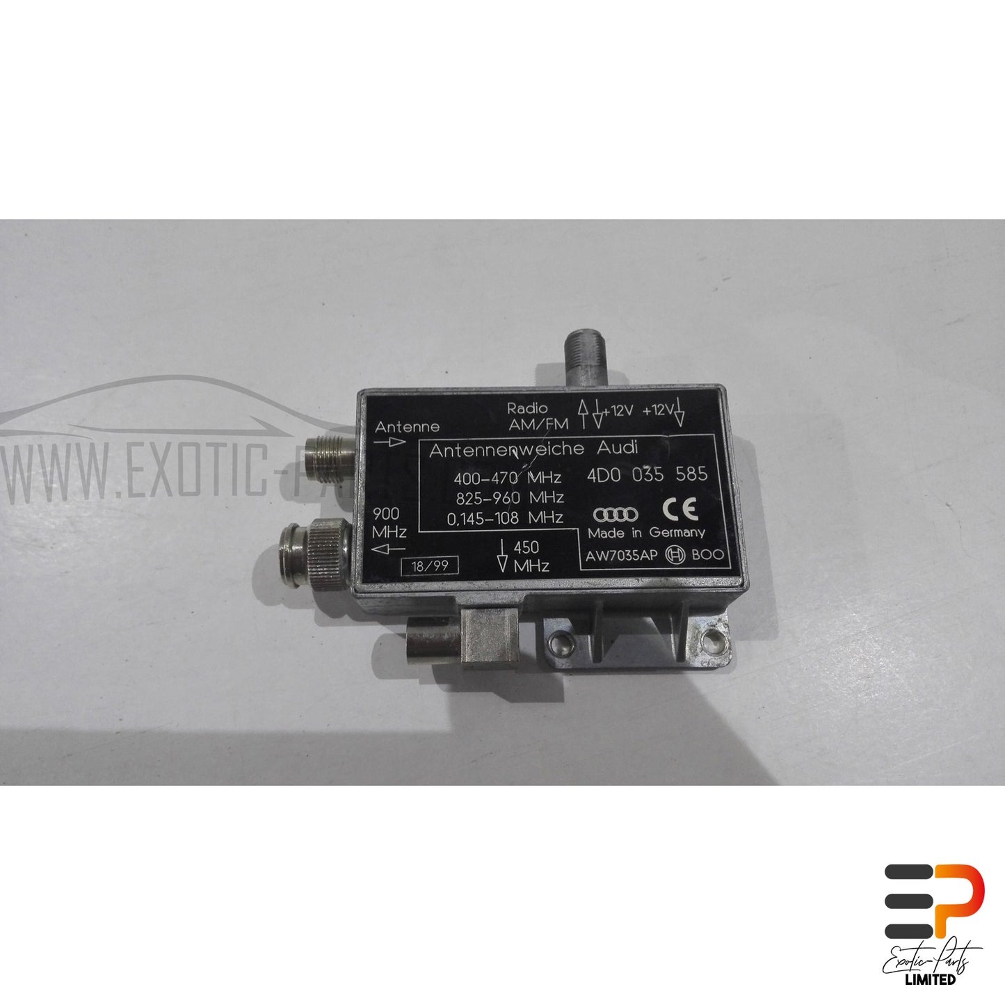 Audi S8 4.2 Quattro Antenna Splitter 4D0035585 picture 1