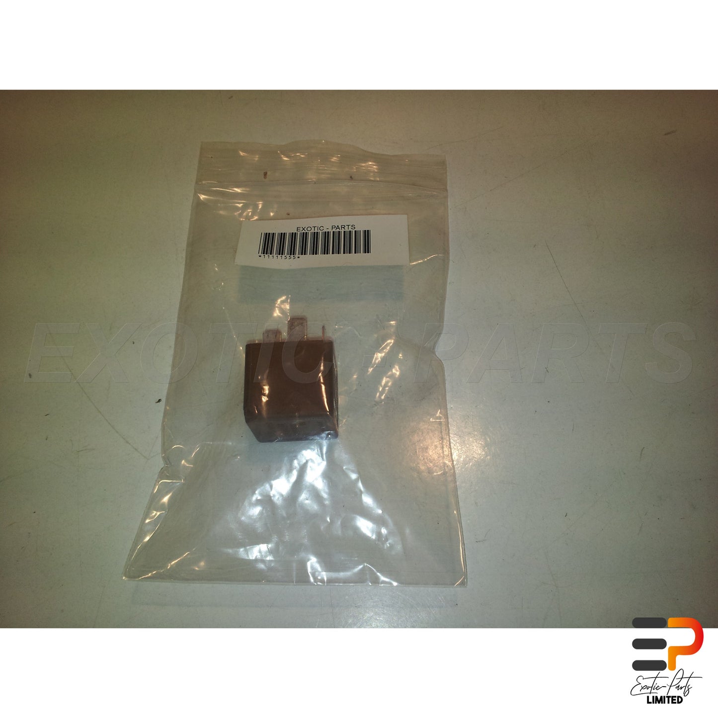 Jaguar XK8 Cabrio Relay LJA6703AA picture 1