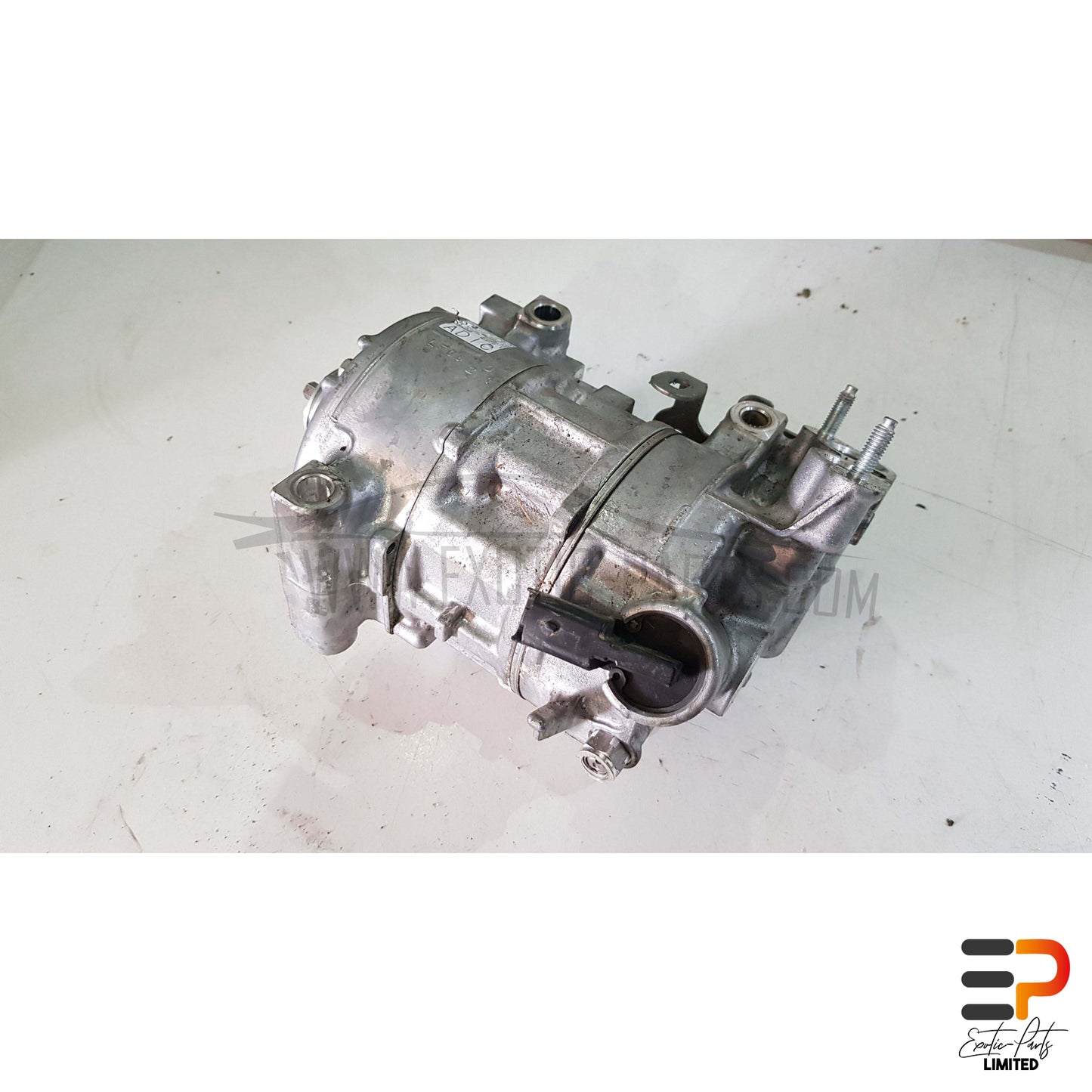 Peugeot 308 SW II T9 Break 1.5 HDI A/C Compressor 9675655880 picture 1
