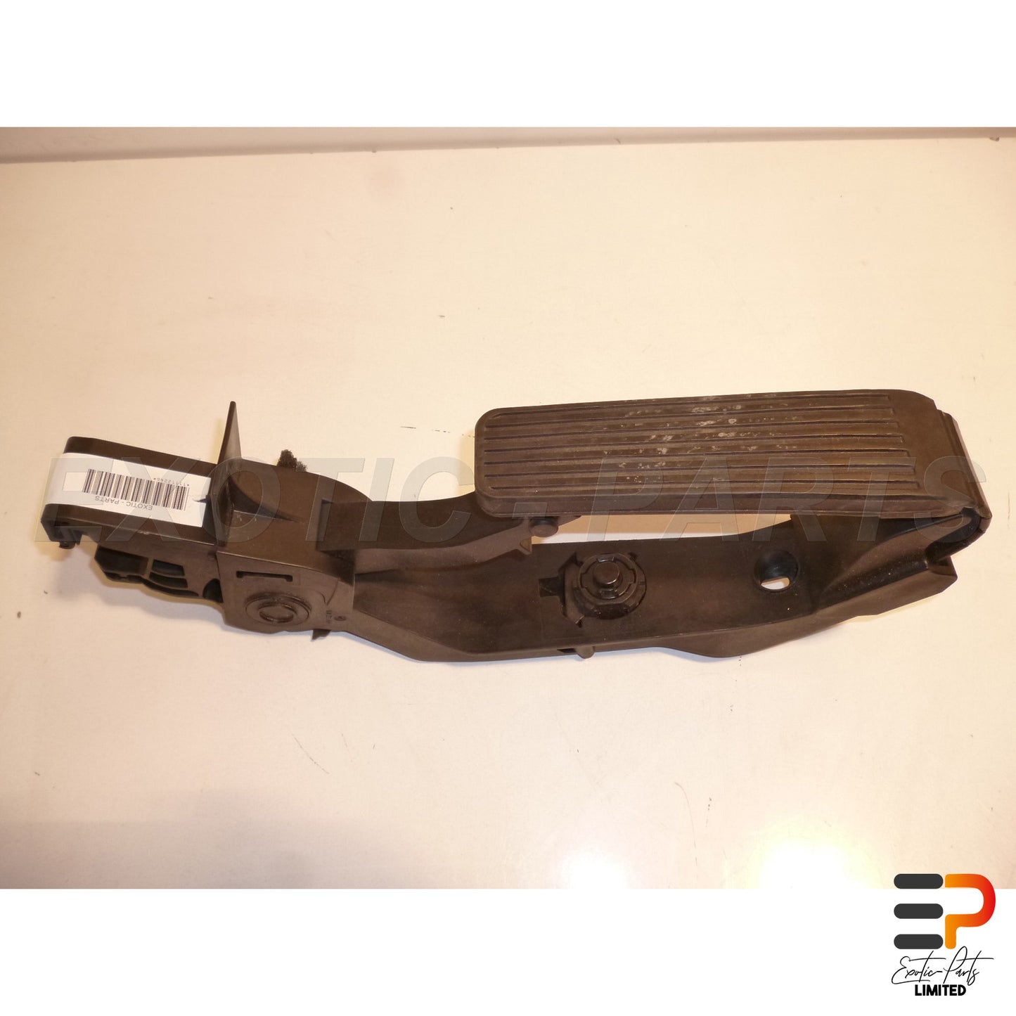 Mercedes Benz E320 T CDI Avantgarde W211 Accelerator Pedal picture 2