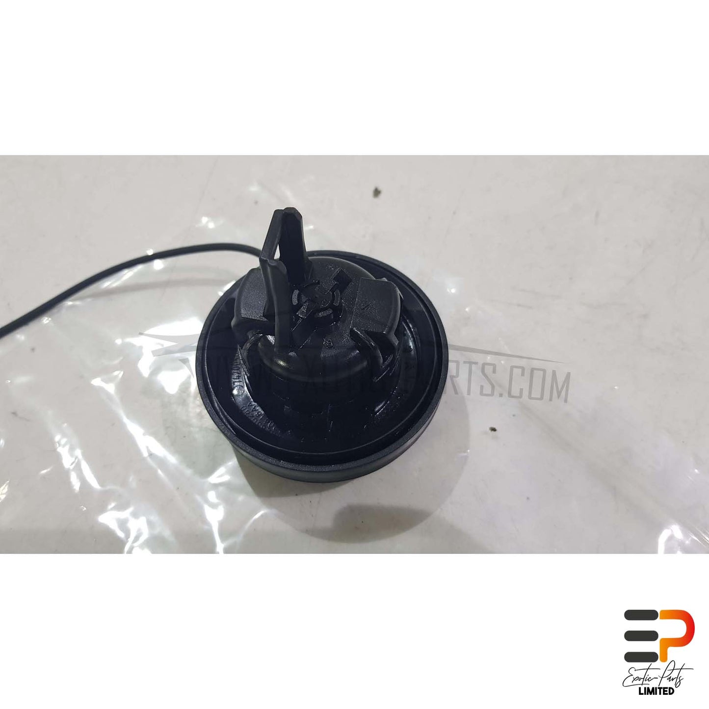 Peugeot 308 SW II T9 Break 1.5 HDI Filler Cap 9832830280 picture 2