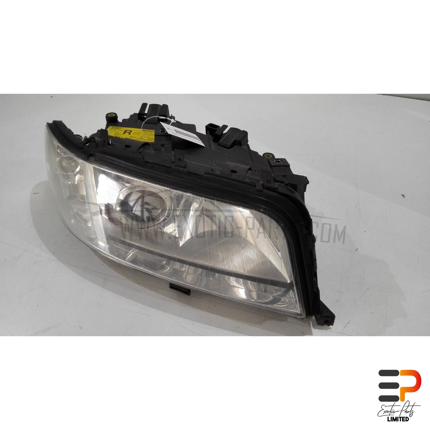 Audi S8 4.2 Quattro Xenon Headlight 4D0941004AK Right picture 2