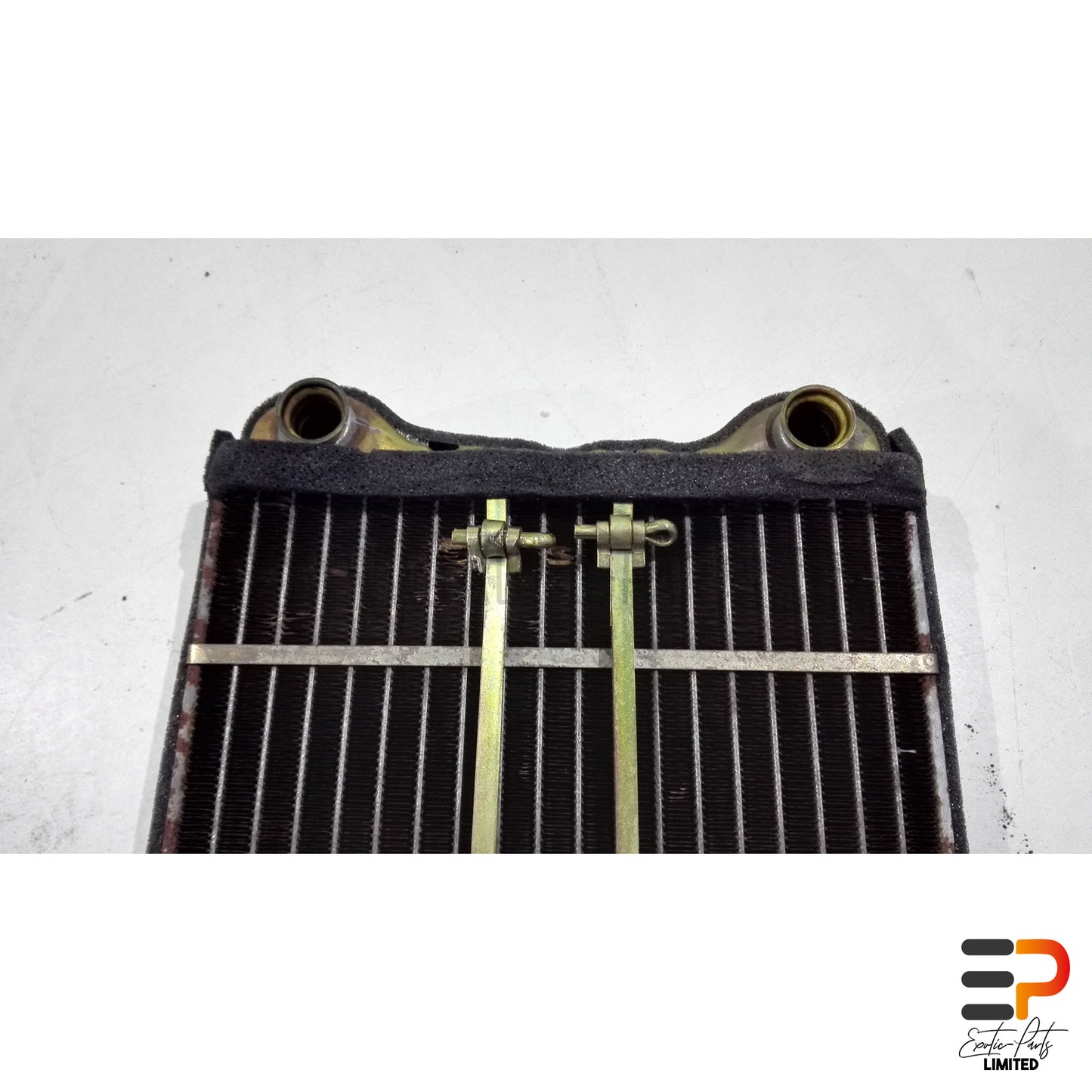 Audi S8 4.2 Quattro Heat Exchanger 4D0819030 picture 2