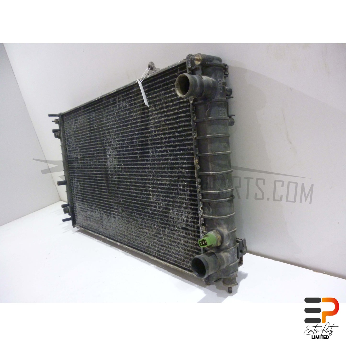 Audi S8 4.2 Quattro Water Cooler 4D0121251R picture 2