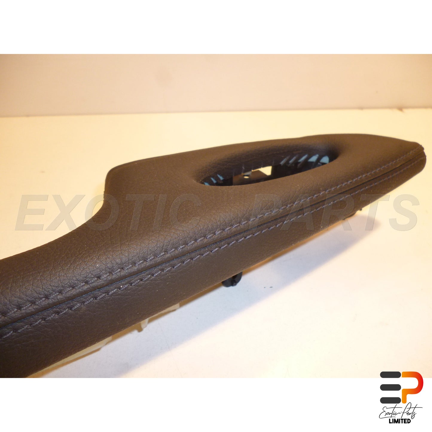 Mercedes Benz E320 T CDI Avantgarde W211 Door Panel Armrest A2117300328 Front Left picture 2