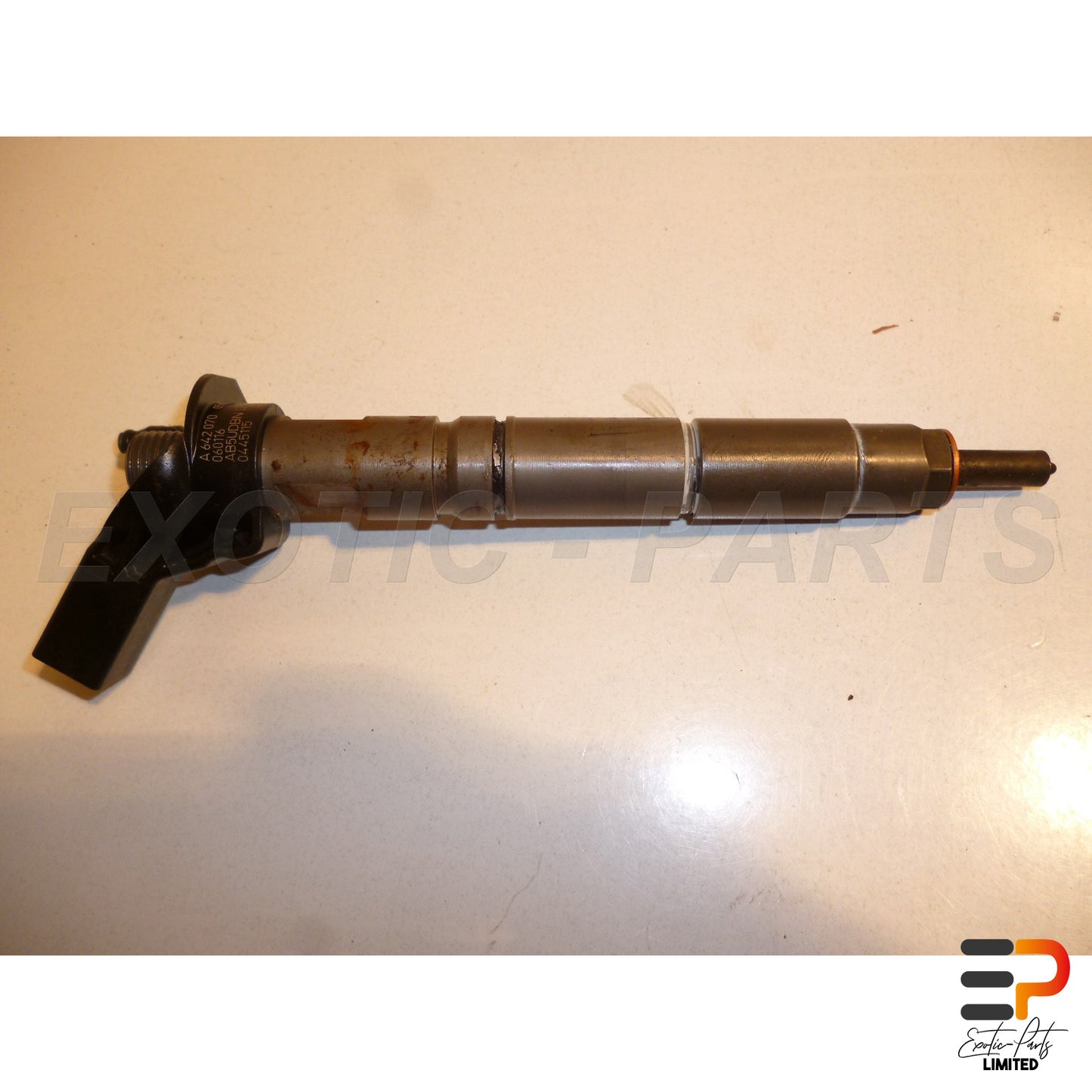 Mercedes Benz E320 T CDI Avantgarde W211 Injector Nozzle A6420700587 picture 1