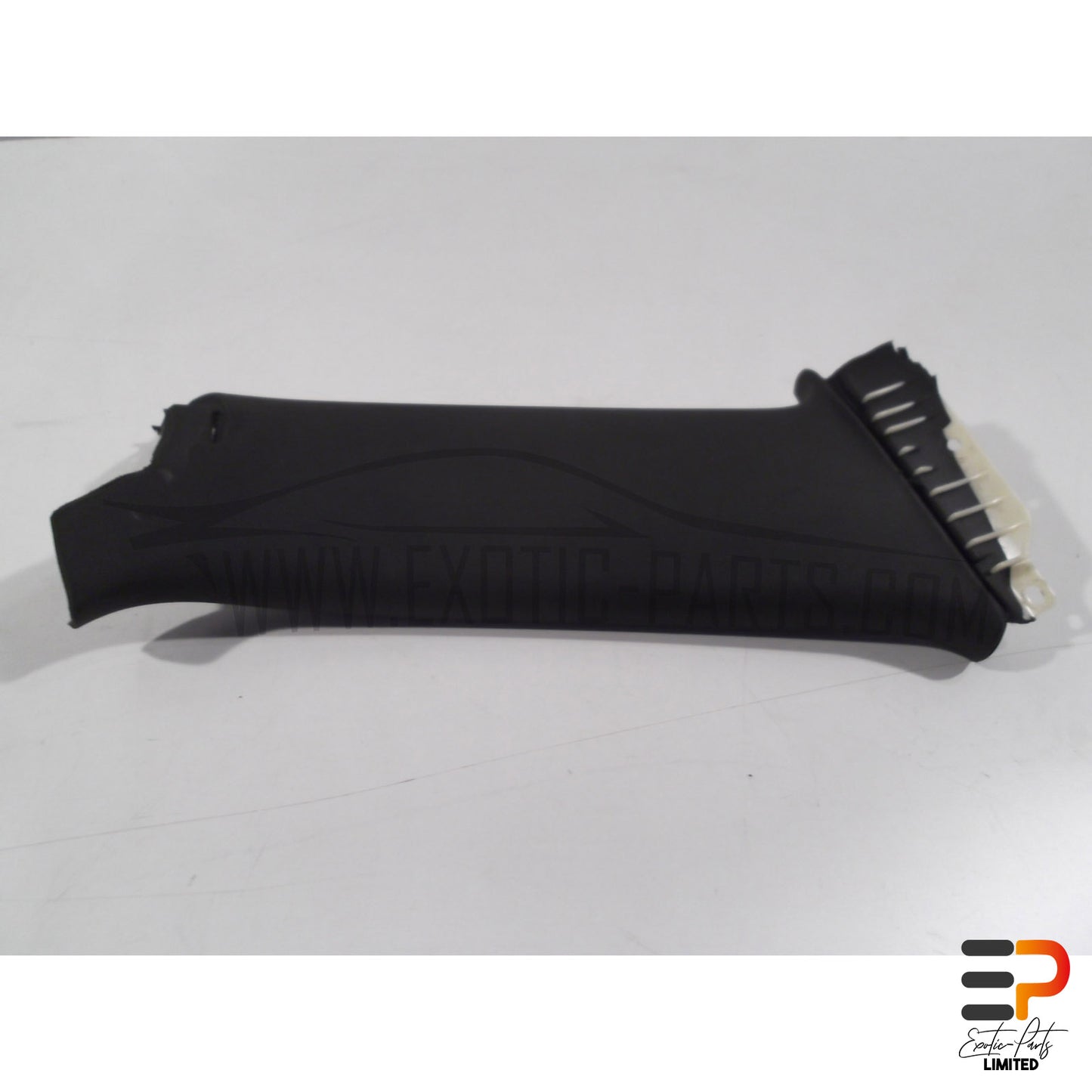 Audi RS4 Avant Trim C-Pillar 8E9867287B 1BG Left picture 2
