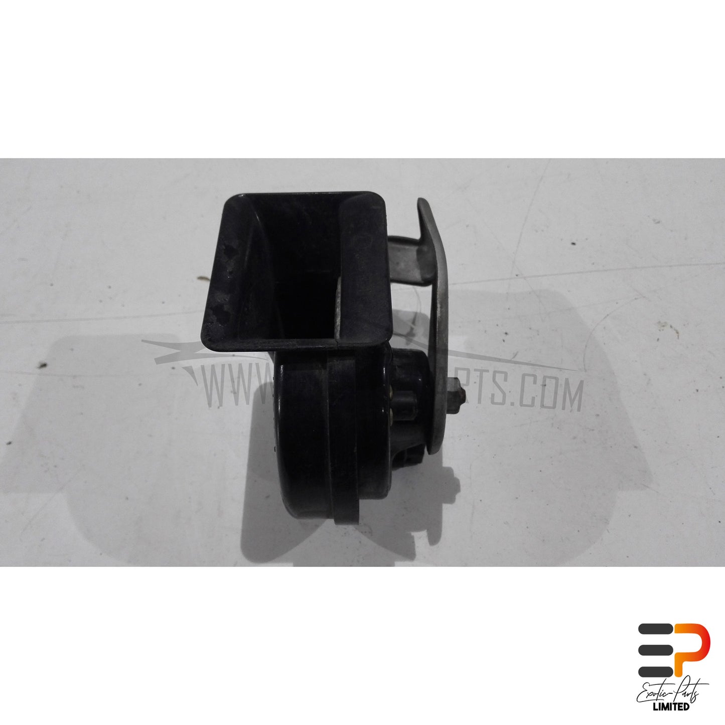 Audi S8 4.2 Quattro Horn 4D0951221B picture 2