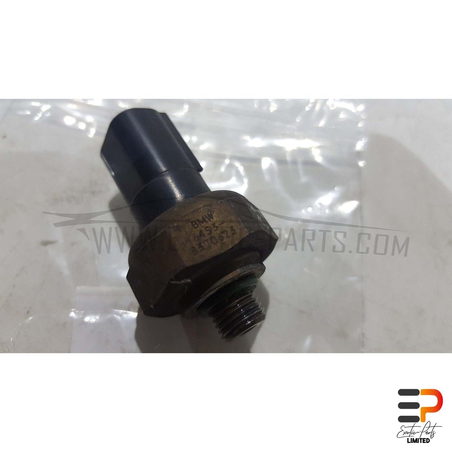 BMW E63 M6 S85 Coupe Pressure Switch 64.53-8370623 picture 2