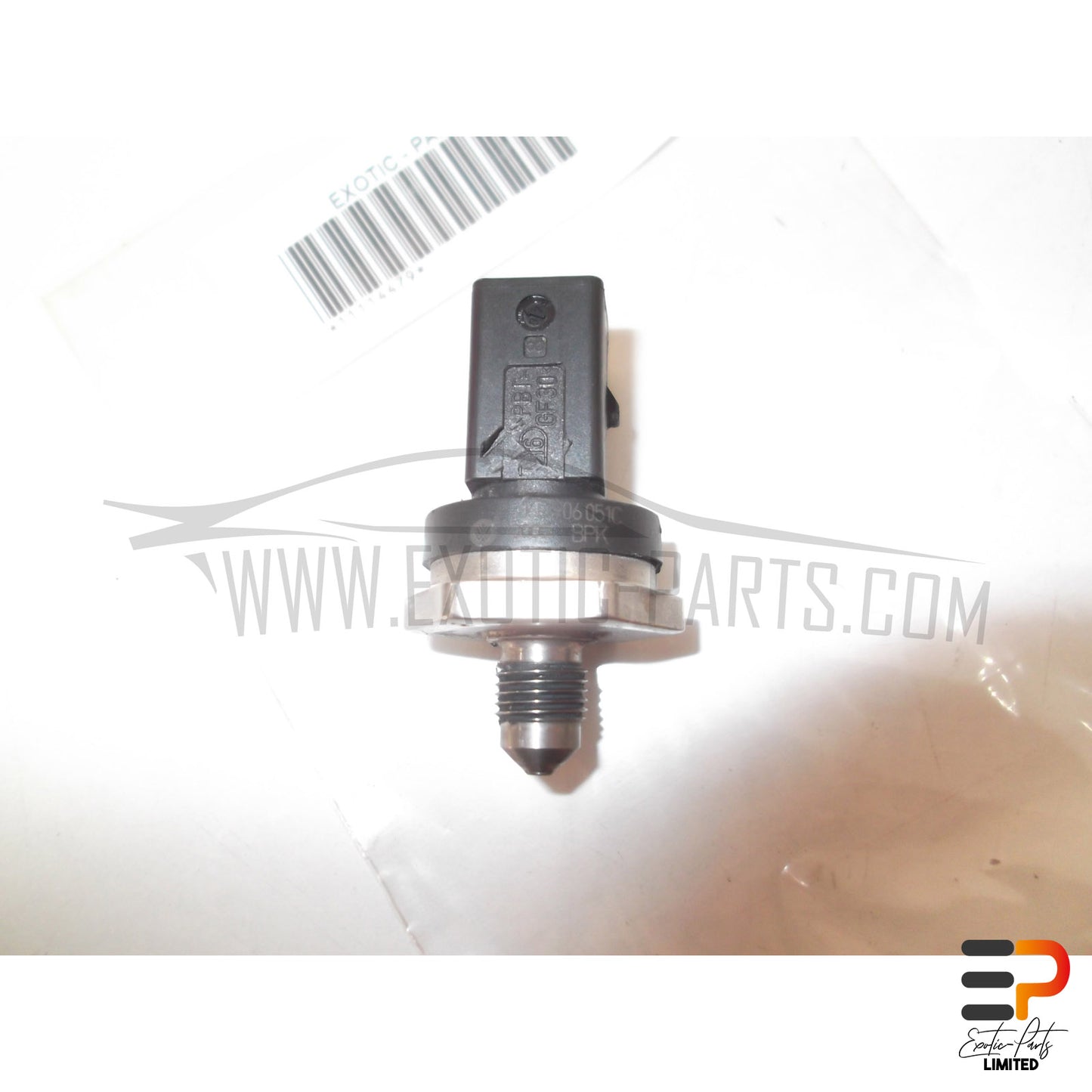 Audi RS4 Avant Pressure Sensor 06D906051C picture 2