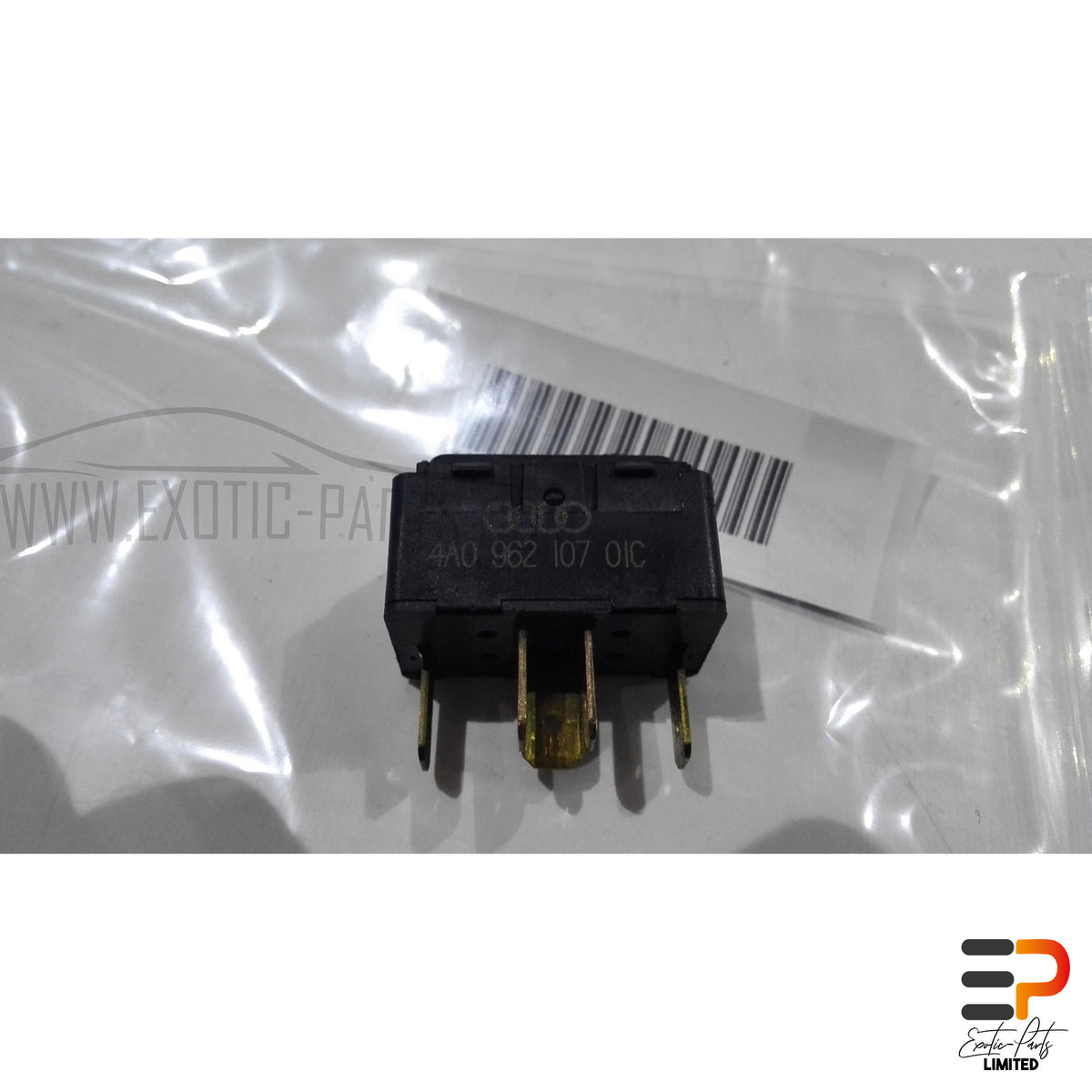 Audi S8 4.2 Quattro Switch Central Locking 4A0962107 01C picture 2