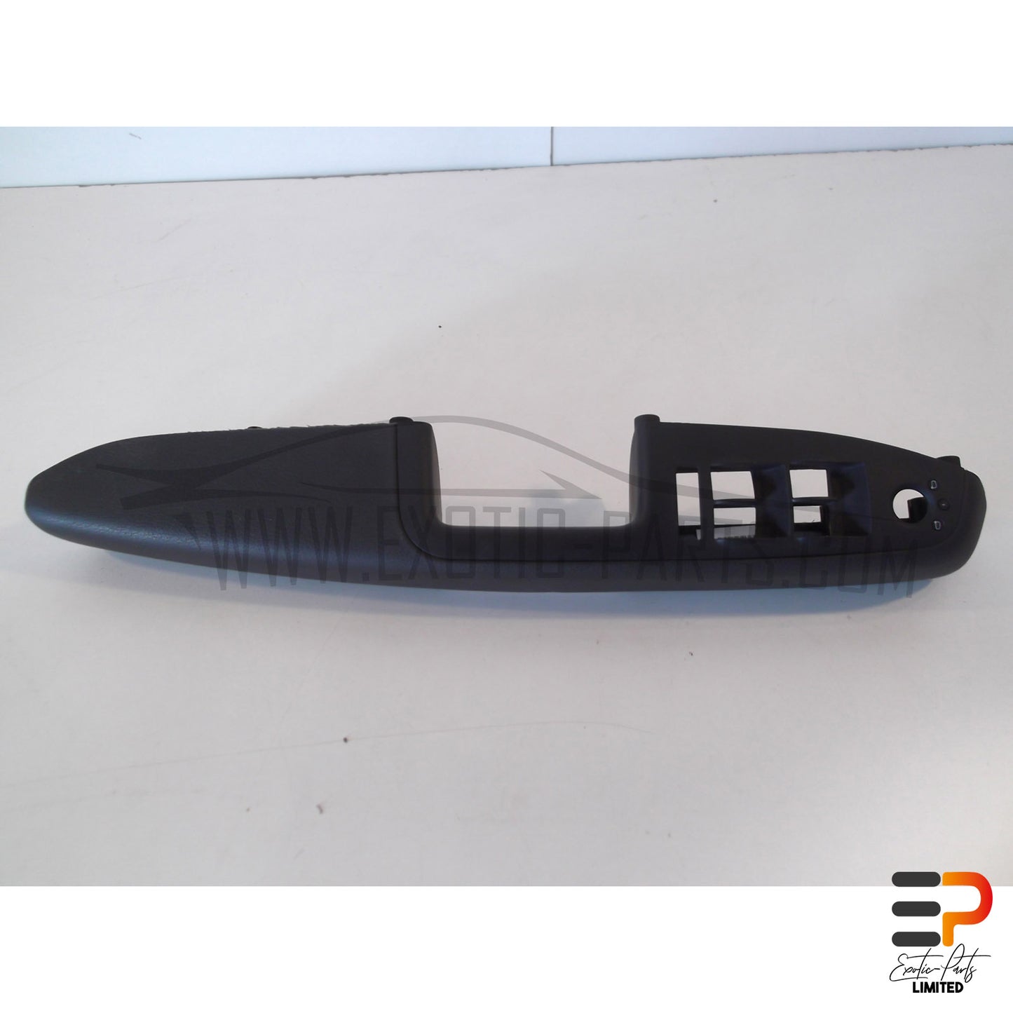 Audi RS4 Avant Door Panel Armrest 8E1867173 24A Front Left picture 2