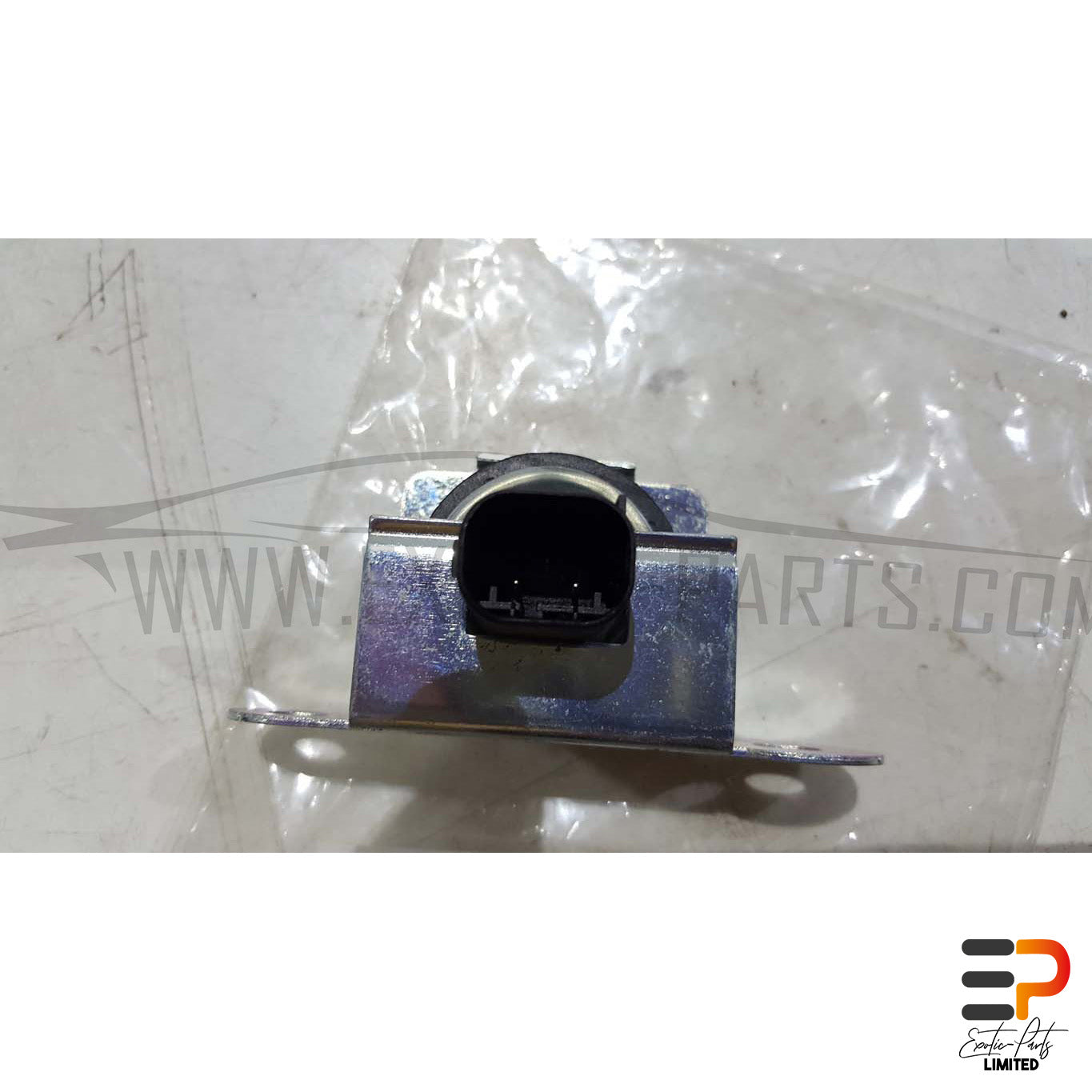BMW E63 M6 S85 Coupe Accelerometer 37.14-6770205 picture 2