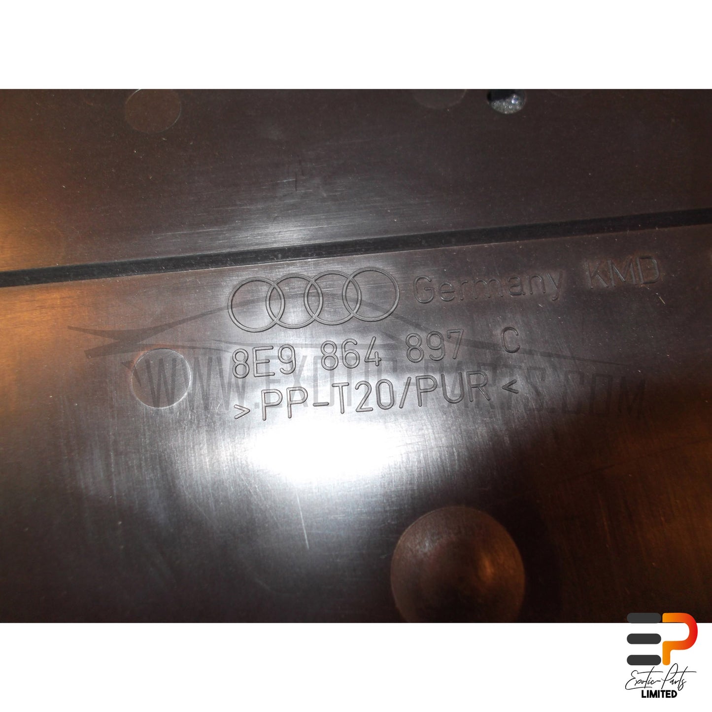 Audi RS4 Avant Trim Boot Floor 8E9864897C picture 2