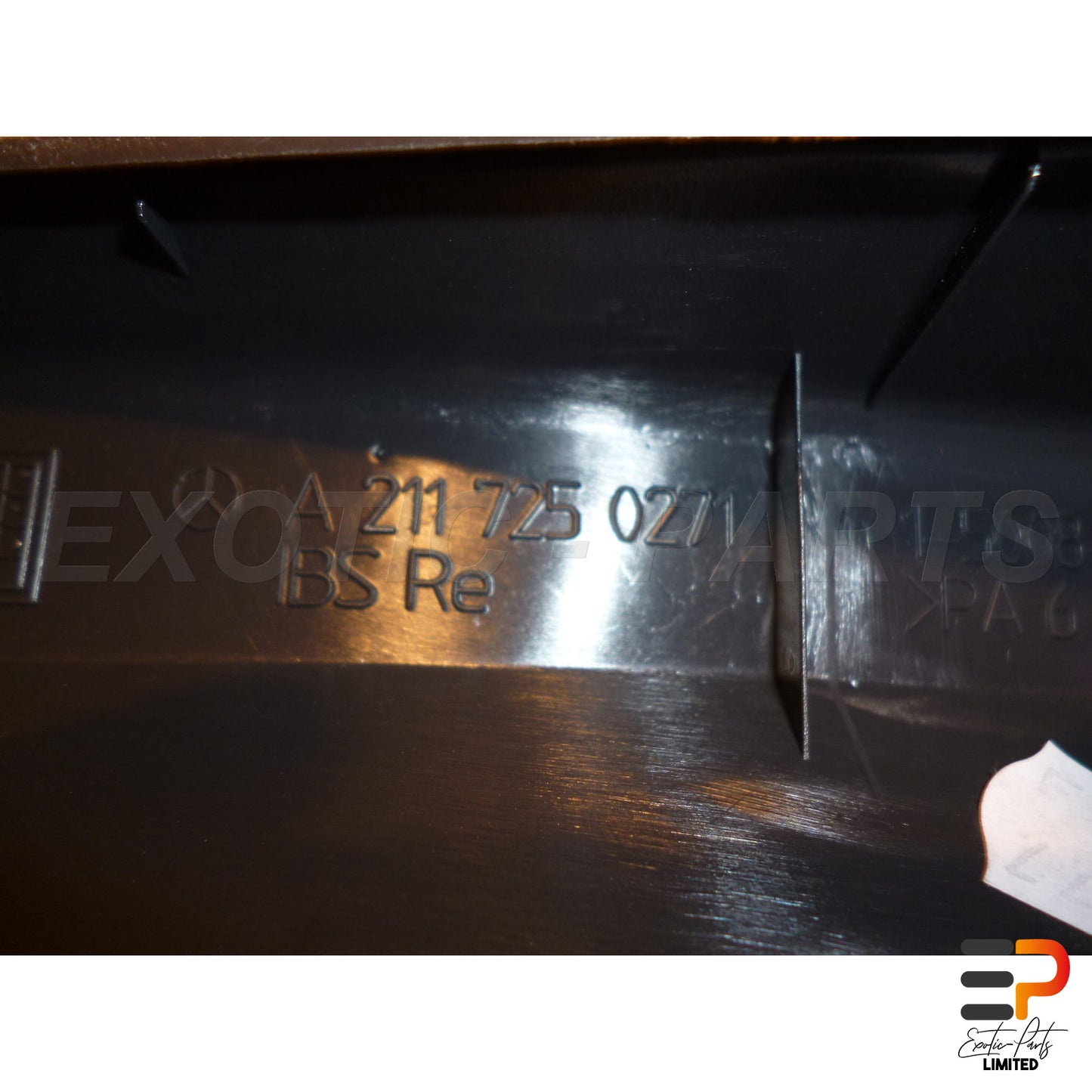 Mercedes Benz E320 T CDI Avantgarde W211 Trim Window Frame A2117250271 picture 2