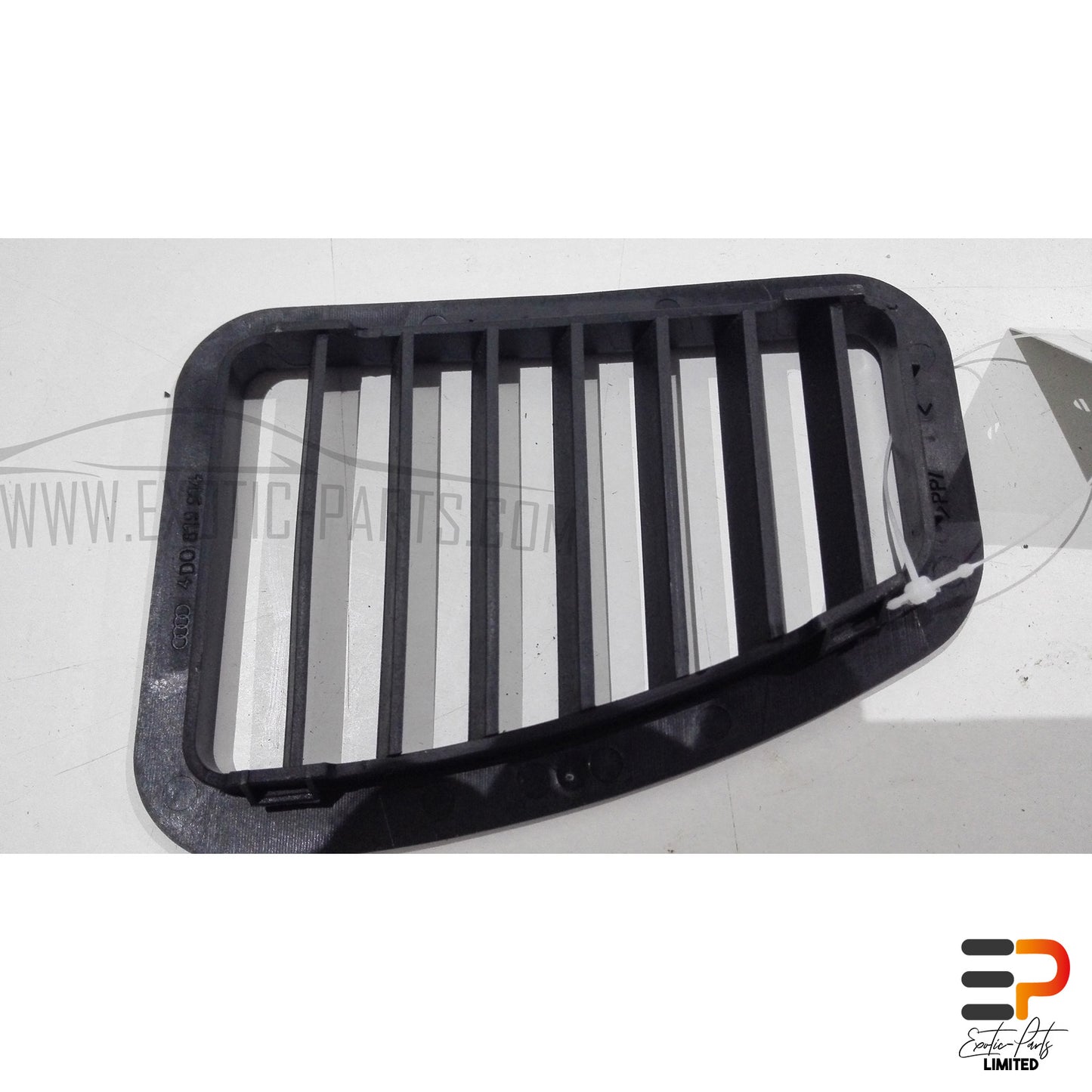 Audi S8 4.2 Quattro Fresh Air Grille 4D0819914 4PK Front Right picture 2