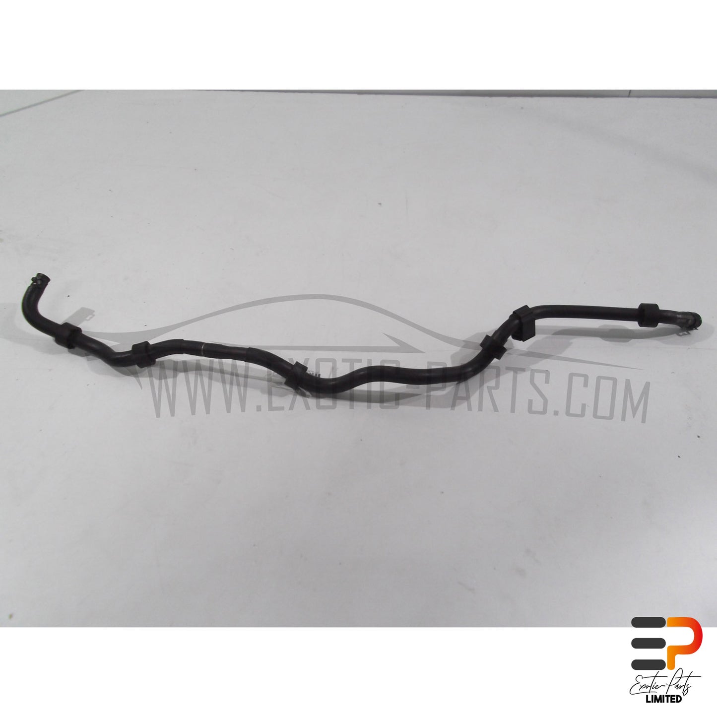 Audi RS4 Avant Breather Hose 8E0201994AE picture 2