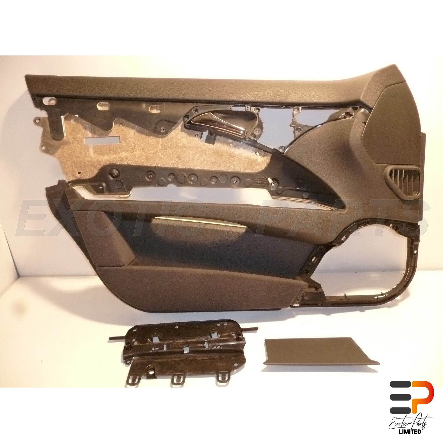 Mercedes Benz E320 T CDI Avantgarde W211 Door Panel Cover A2117207363 Front Left picture 2