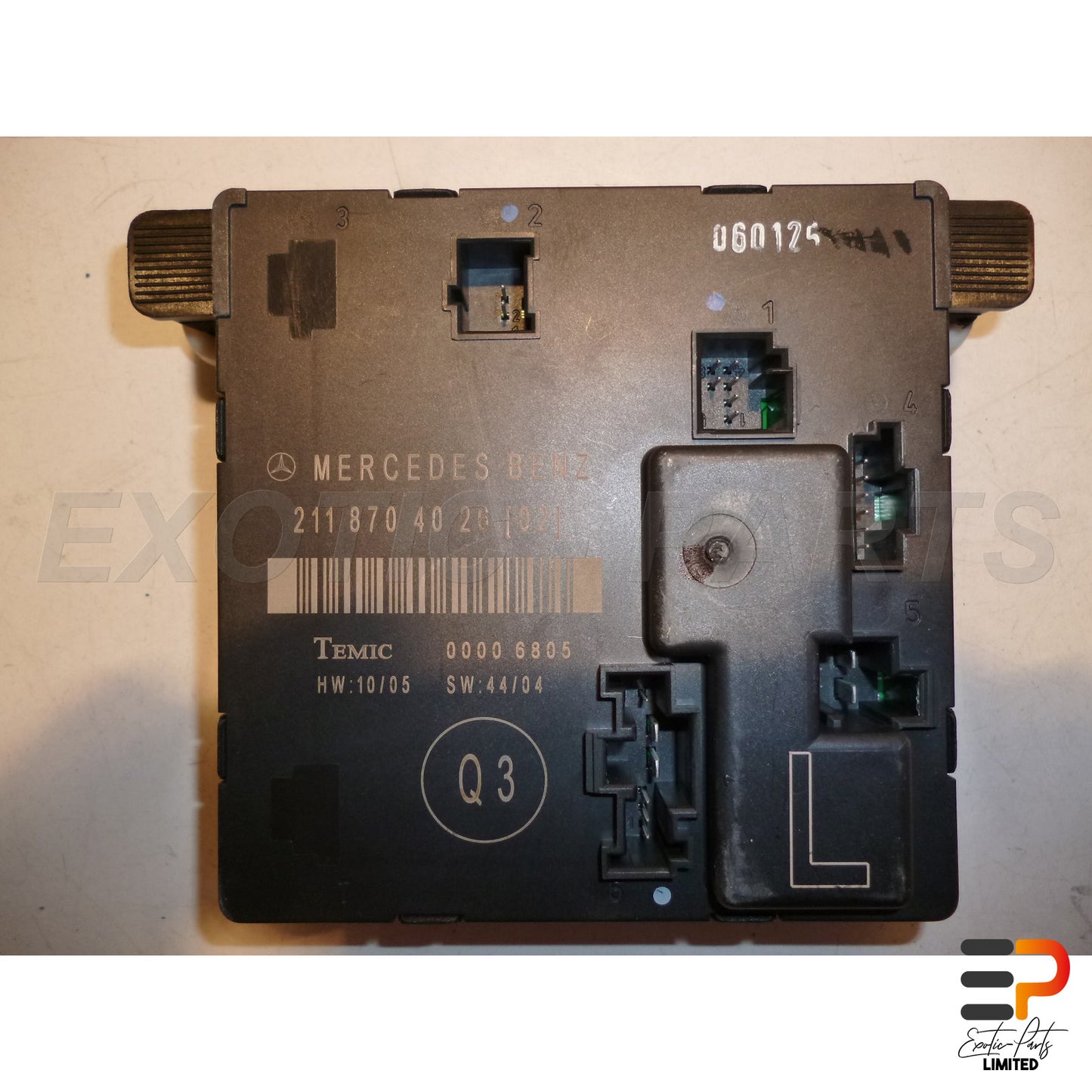 Mercedes Benz E320 T CDI Avantgarde W211 Door Control Unit picture 2
