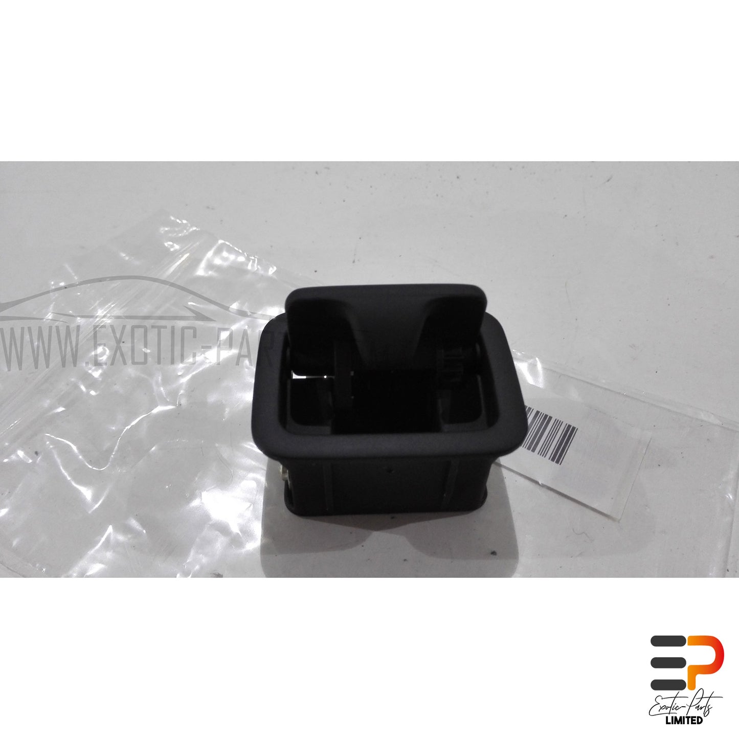Audi S8 4.2 Quattro Coathook 4D0857635B picture 2