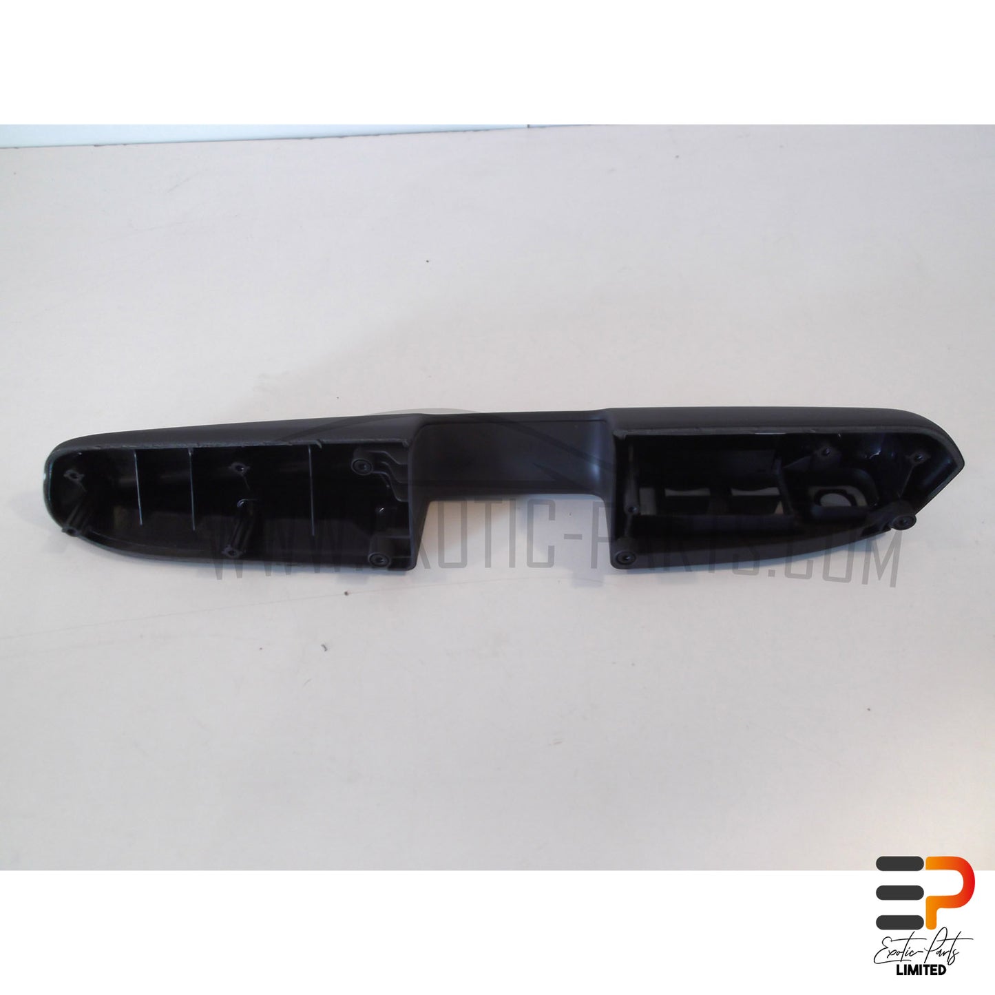 Audi RS4 Avant Door Panel Armrest 8E1867173 24A Front Left picture 3