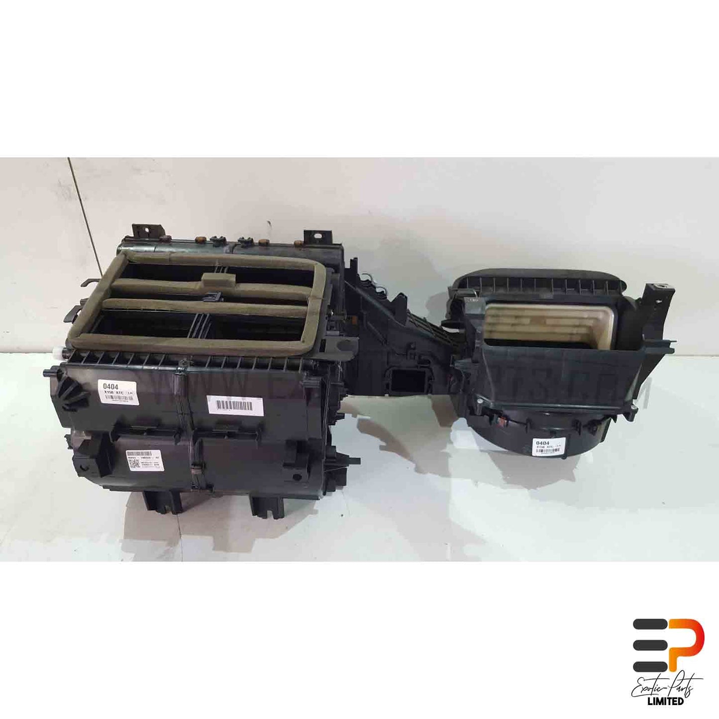 Jaguar XK 5.0 Coupe Housing Heater 9W83-19B555-AF picture 3