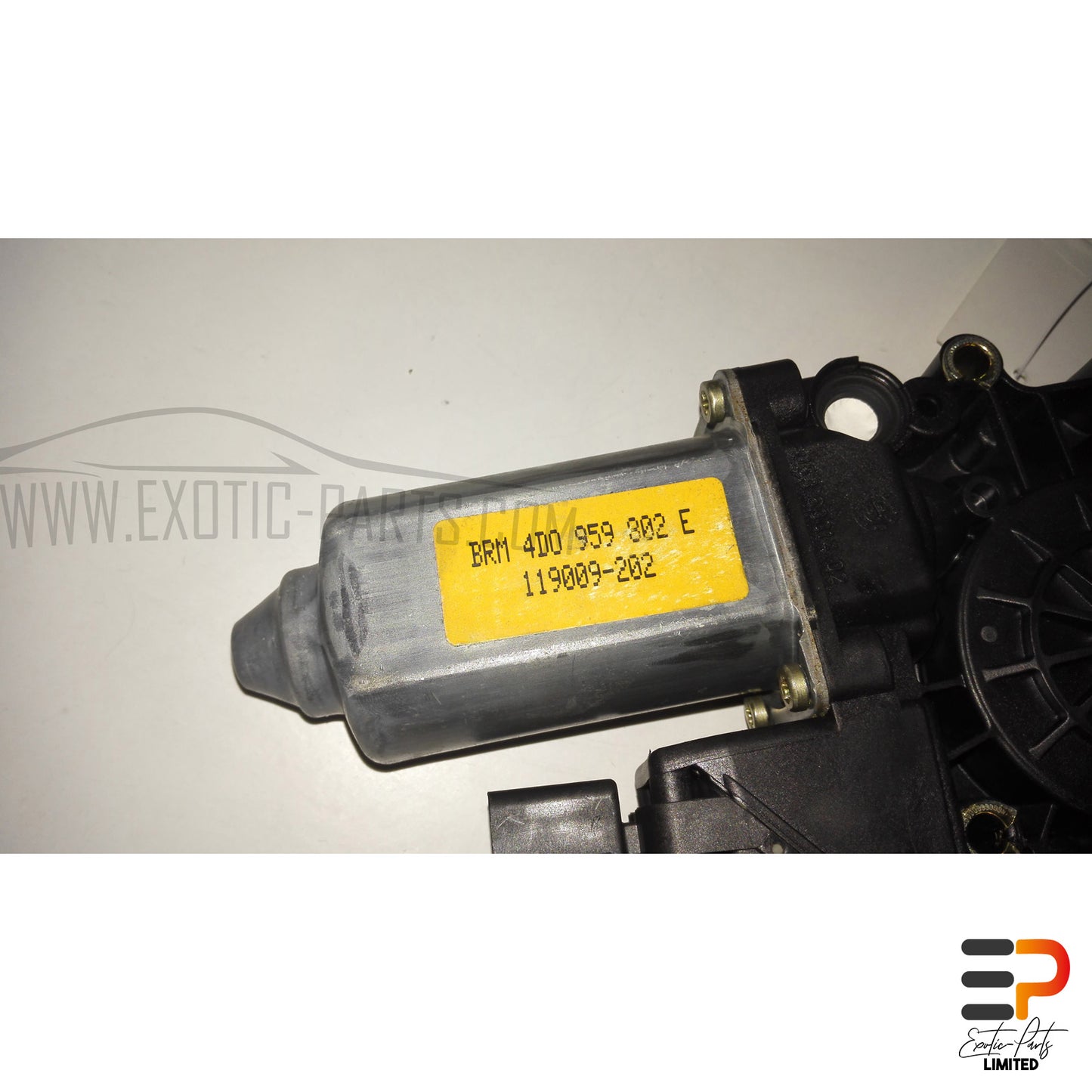 Audi S8 4.2 Quattro Window Motor 4D0959802E Front Right picture 3