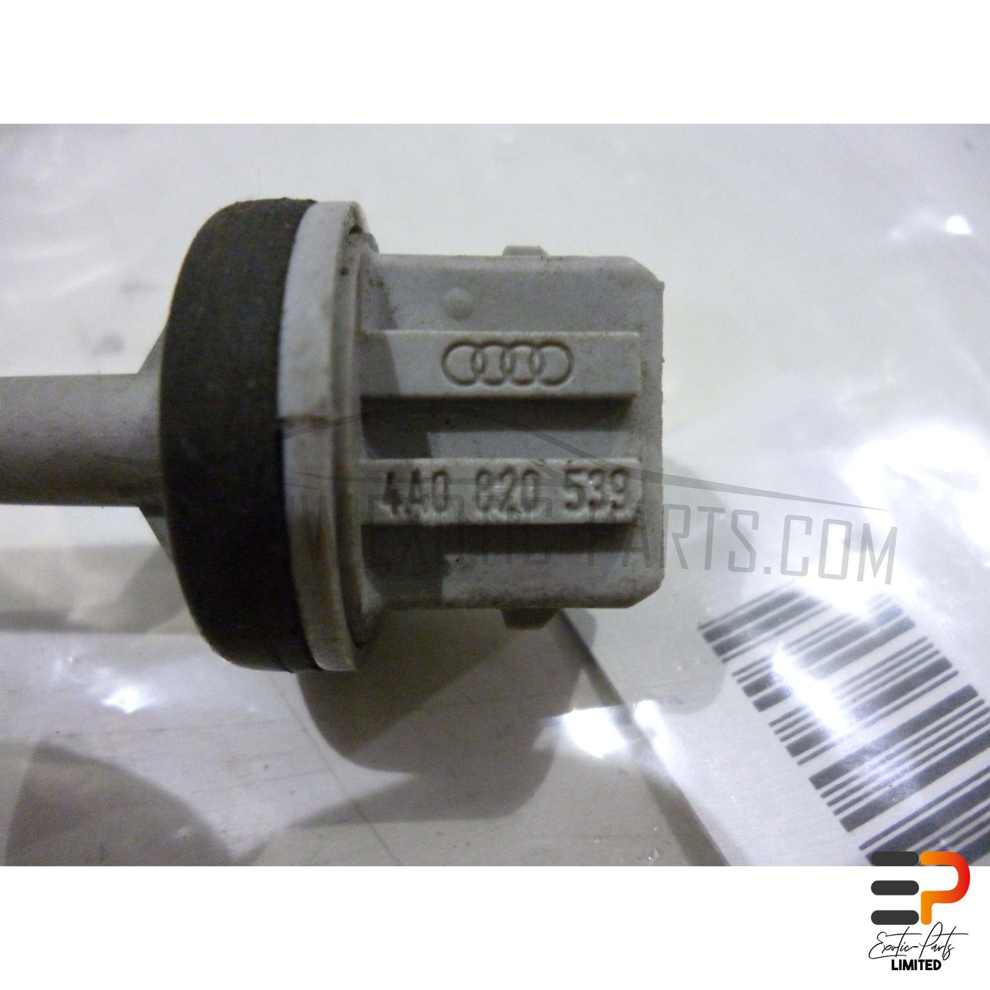 Audi S8 4.2 Quattro Temperature Sensor 4A0820539 picture 3