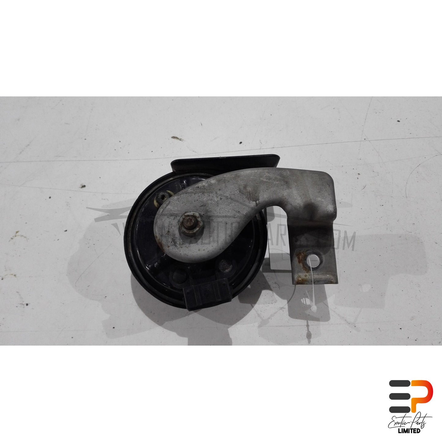 Audi S8 4.2 Quattro Horn 4D0951221B picture 3