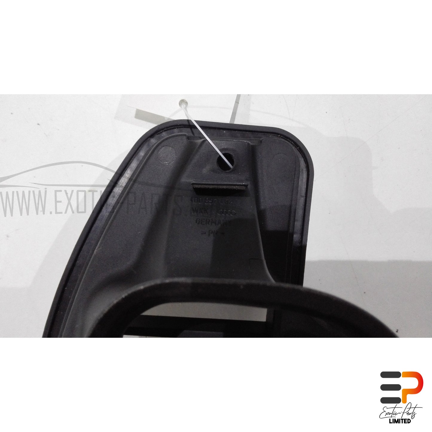 Audi S8 4.2 Quattro Fresh Air Grille 4D0857482 Right picture 3