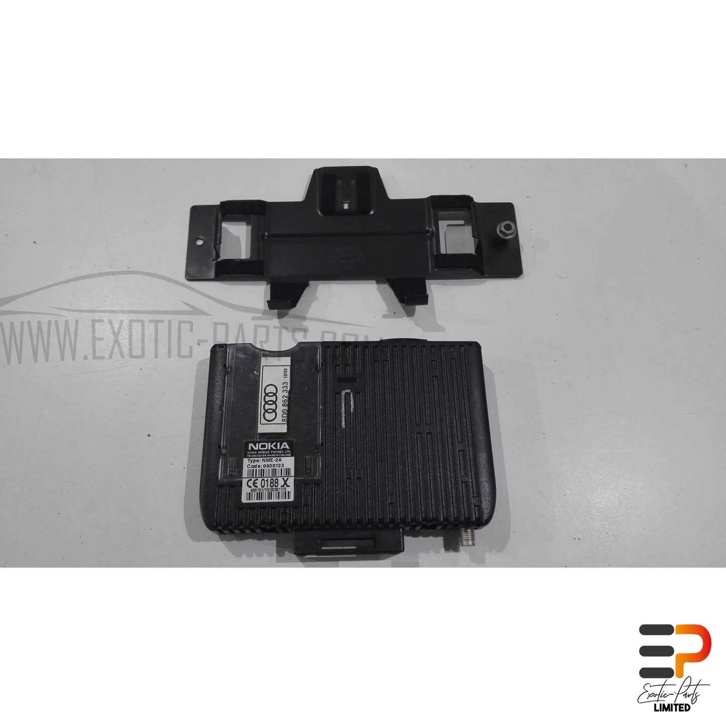 Audi S8 4.2 Quattro Phone Control Unit 8D0862333 picture 3