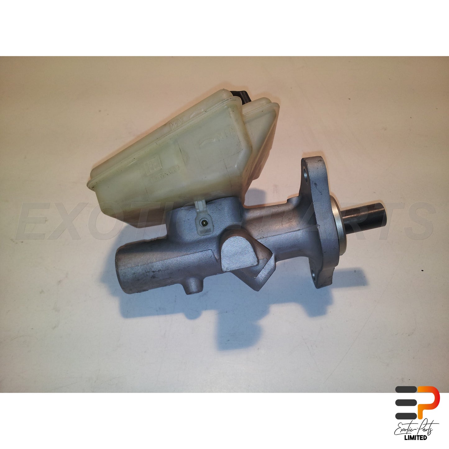 Jaguar XK8 Cabrio Master Brake Cylinder JLM21211 picture 3