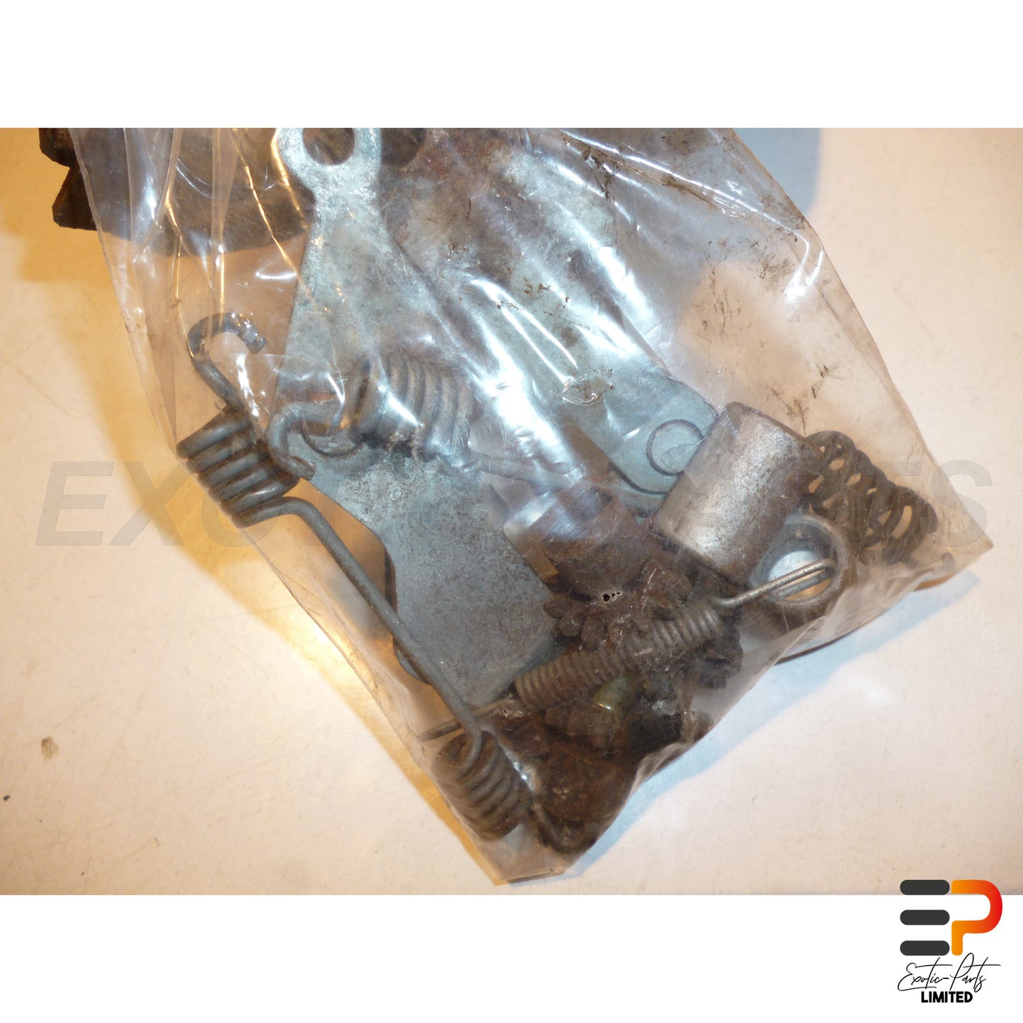 Mercedes Benz E320 T CDI Avantgarde W211 Set Brakeshoe A2304200320 picture 2
