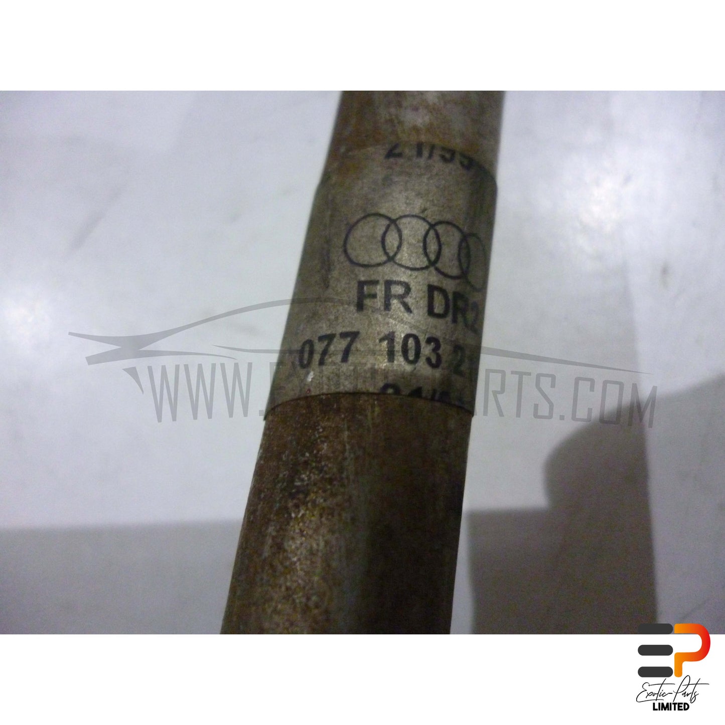 Audi S8 4.2 Quattro Breather Hose 077103215C picture 3