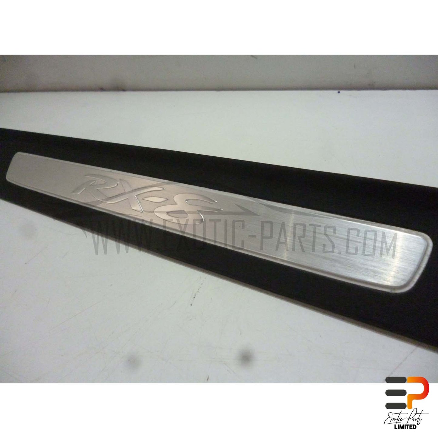 Mazda RX-8 SE 170 KW Door Sill Panel F151-68-740 Left picture 3