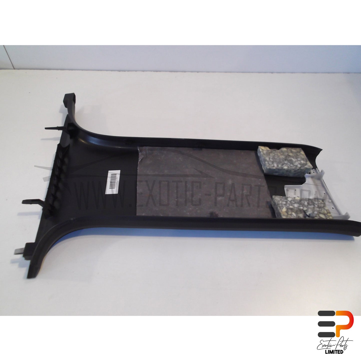 Audi RS4 Avant Trim B-Pillar 8E0867239A 4PK Left picture 3