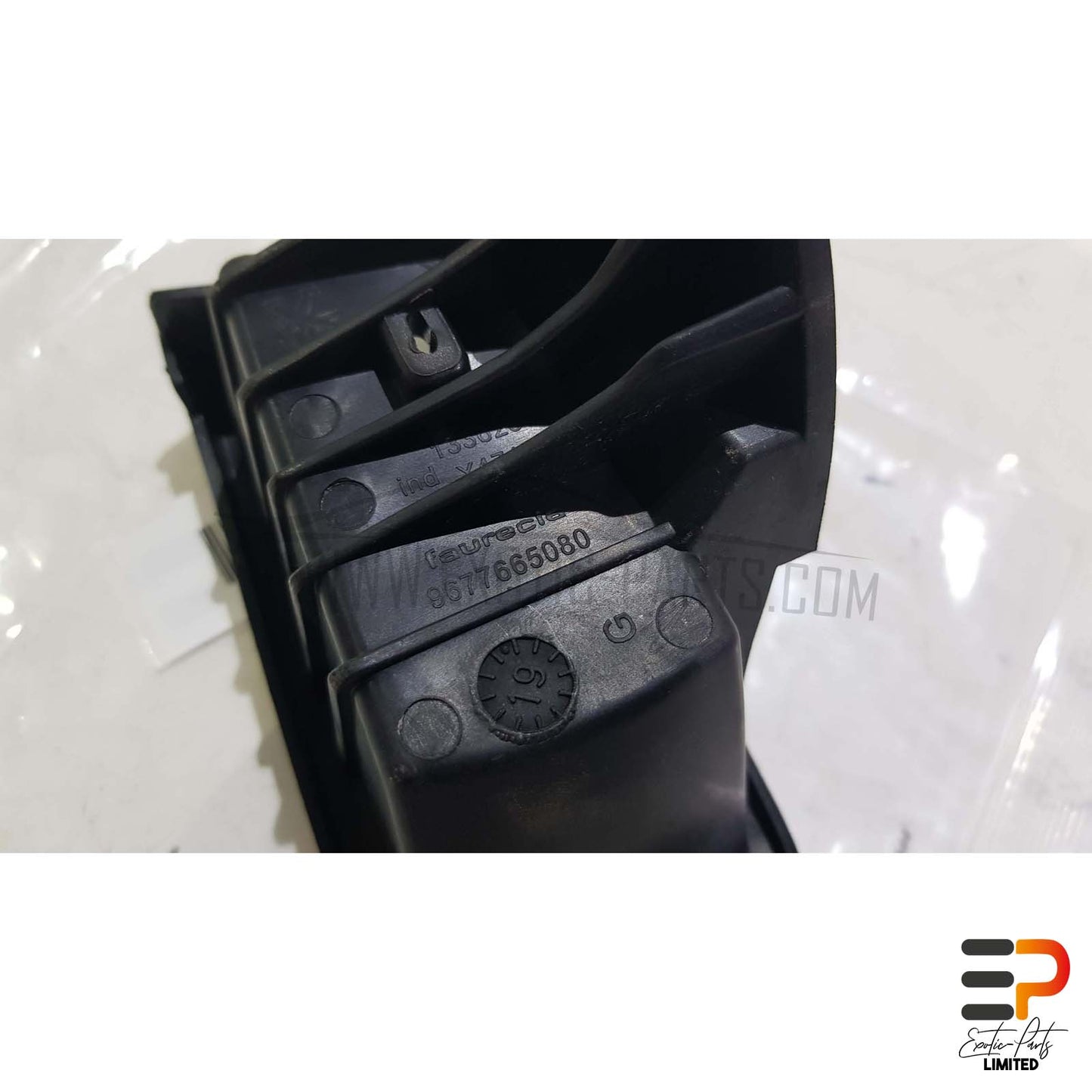 Peugeot 308 SW II T9 Break 1.5 HDI Bracket Grip Door Panel 9877665080 picture 3