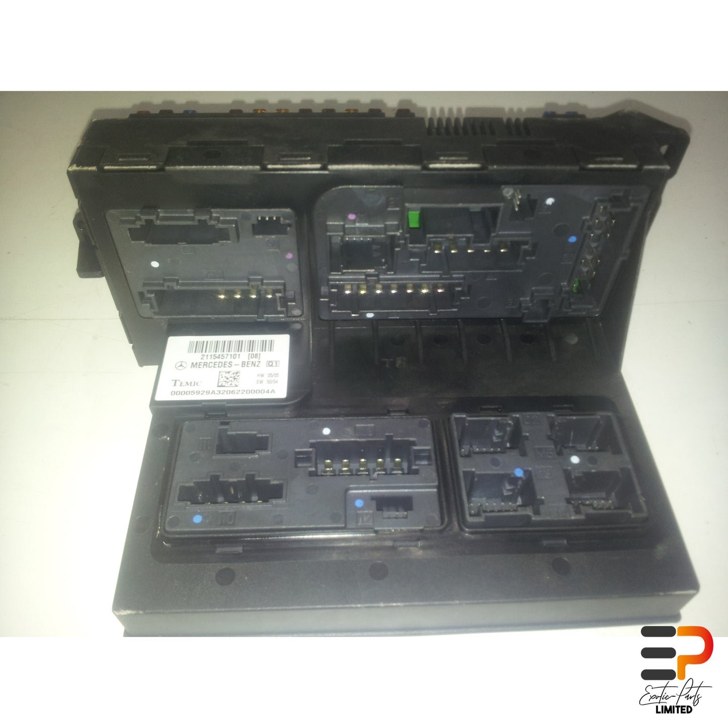 Mercedes Benz E320 T CDI Avantgarde W211 Fuse Box Control Unit picture 3