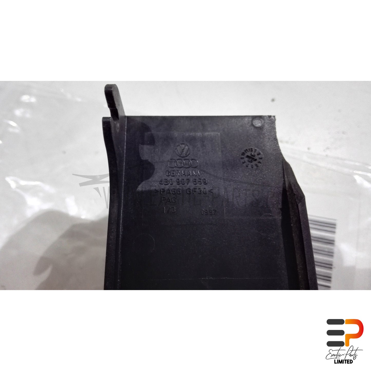 Audi S8 4.2 Quattro Air Conditioner Sensor 4B0907659 picture 3
