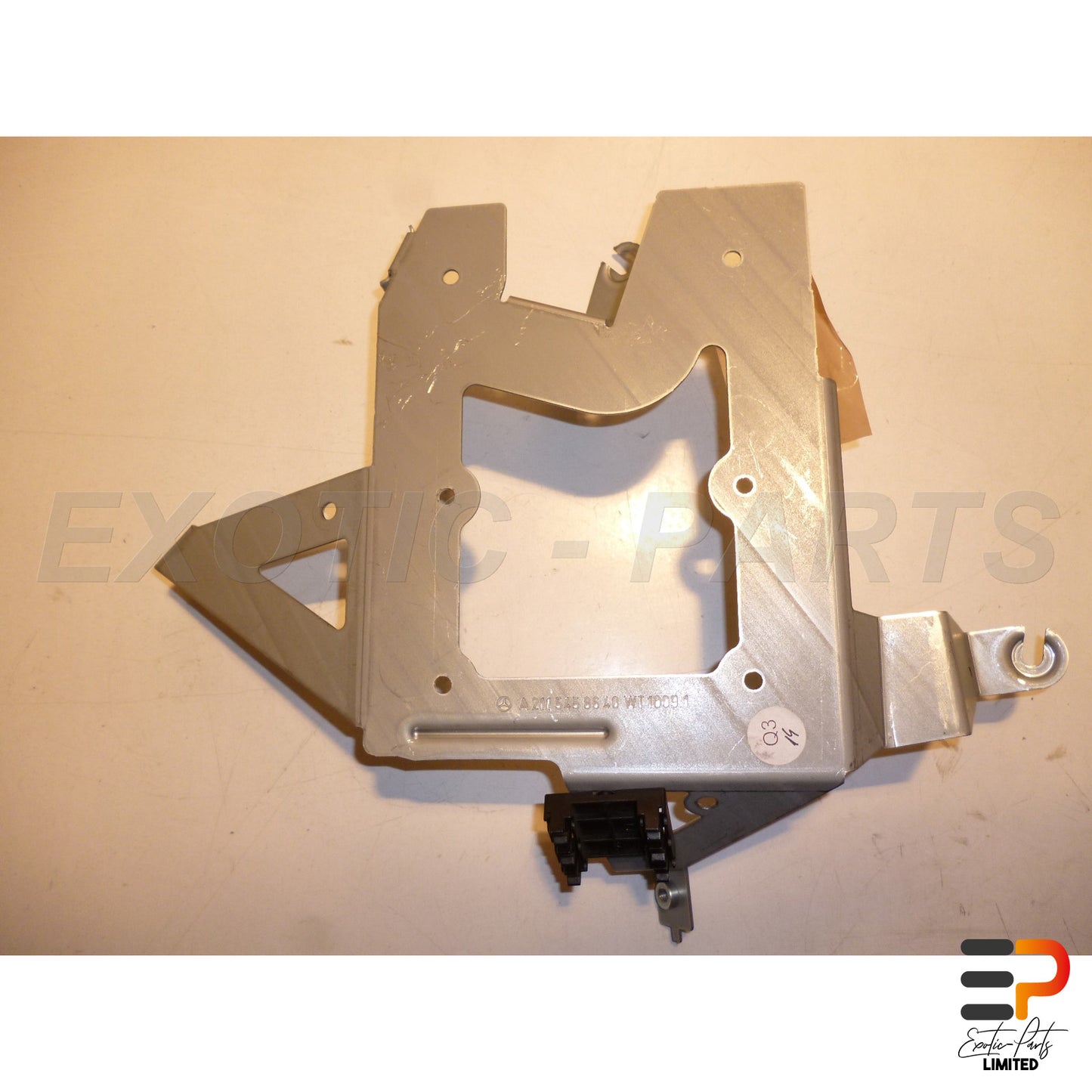 Mercedes Benz E320 T CDI Avantgarde W211 Bracket Control Units A2115458640 picture 2