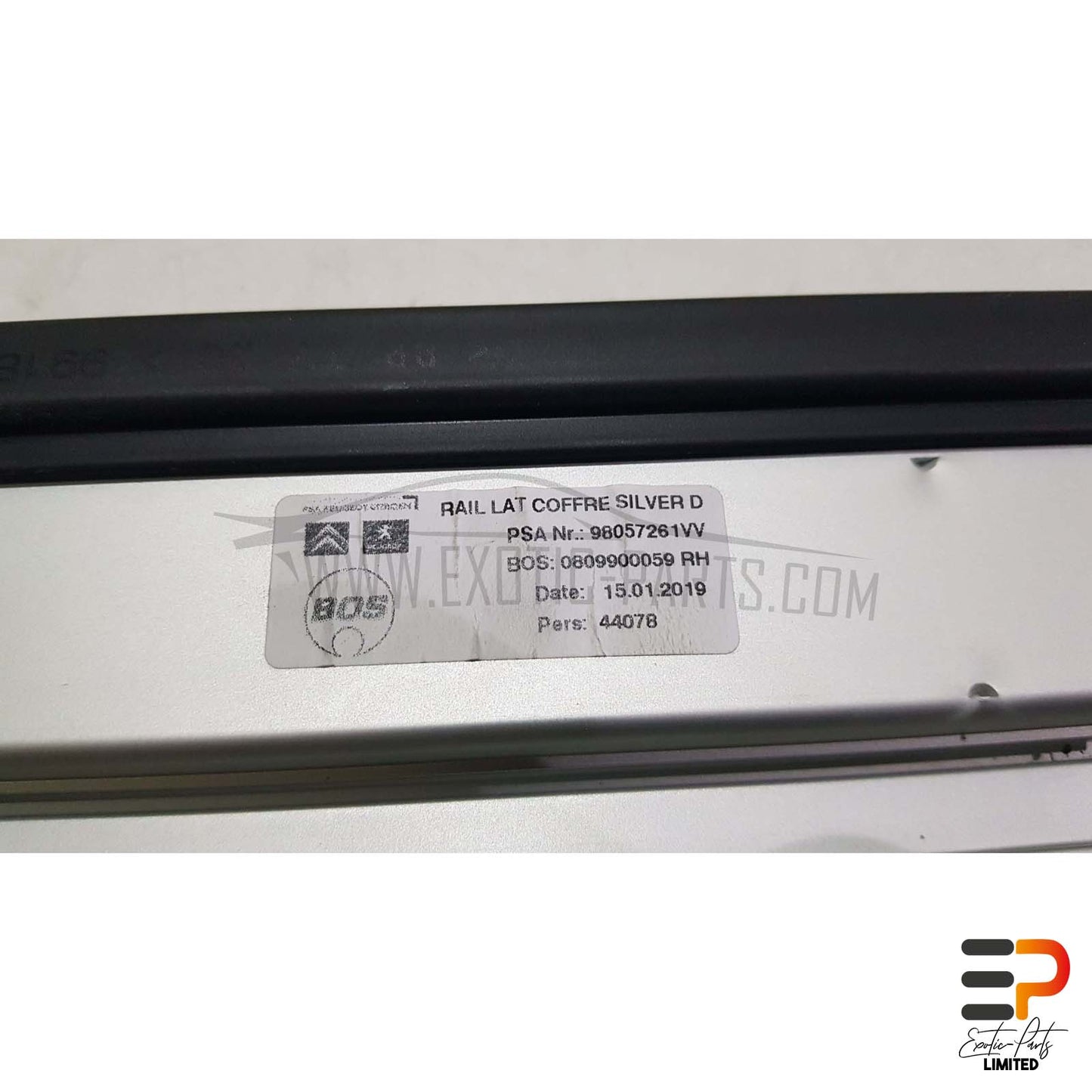 Peugeot 308 SW II T9 Break 1.5 HDI Rail Loading Floor 98057261VV picture 4