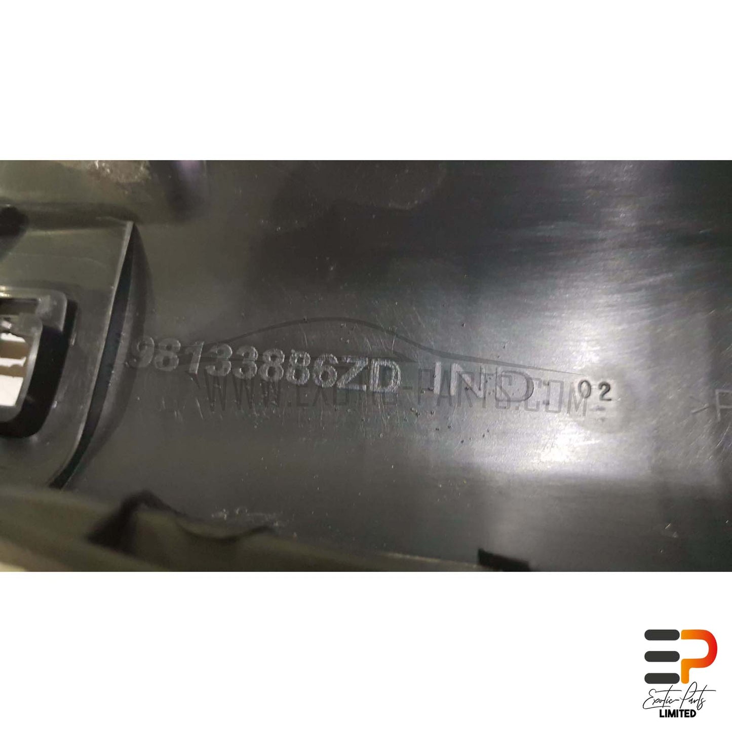 Peugeot 308 SW II T9 Break 1.5 HDI Cover End Plate 98133886ZD picture 4