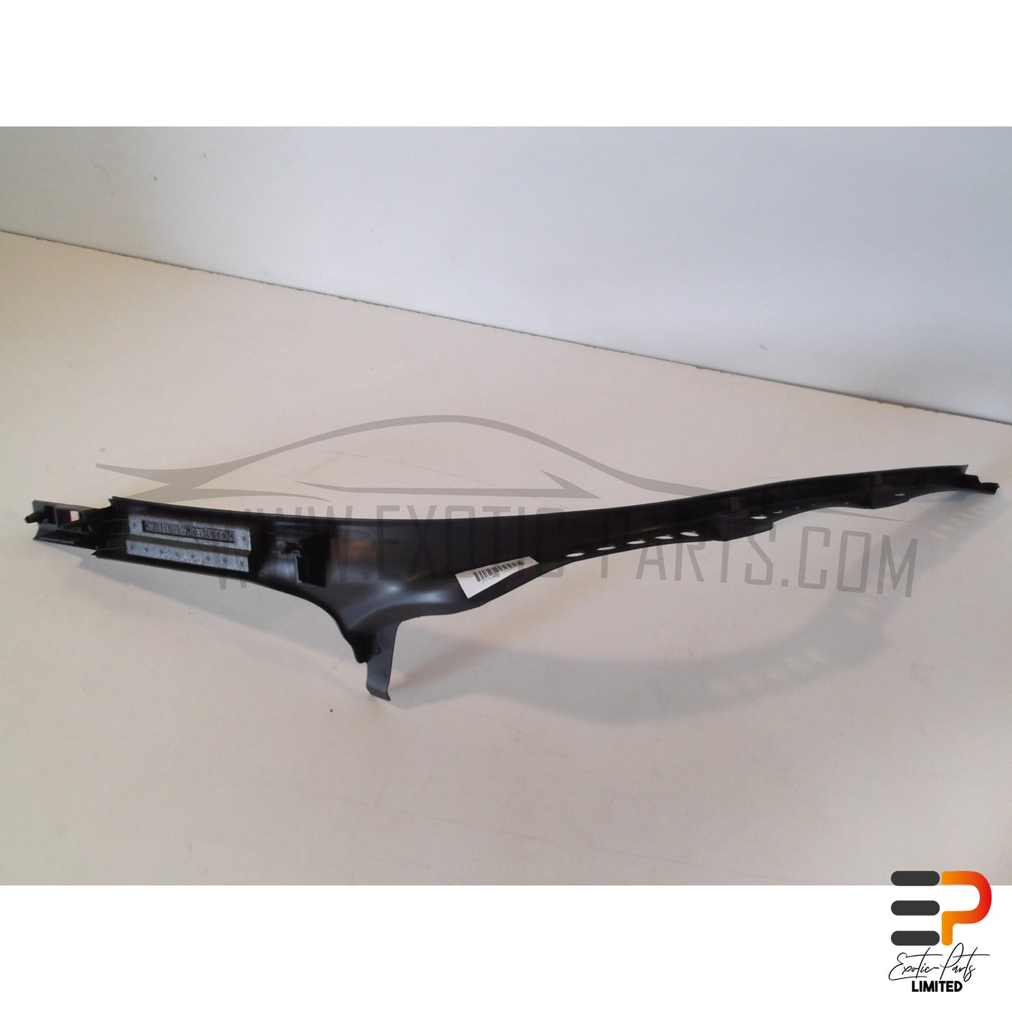 Audi RS4 Avant Trim C-Pillar 8E0867767A 4PK Left picture 4
